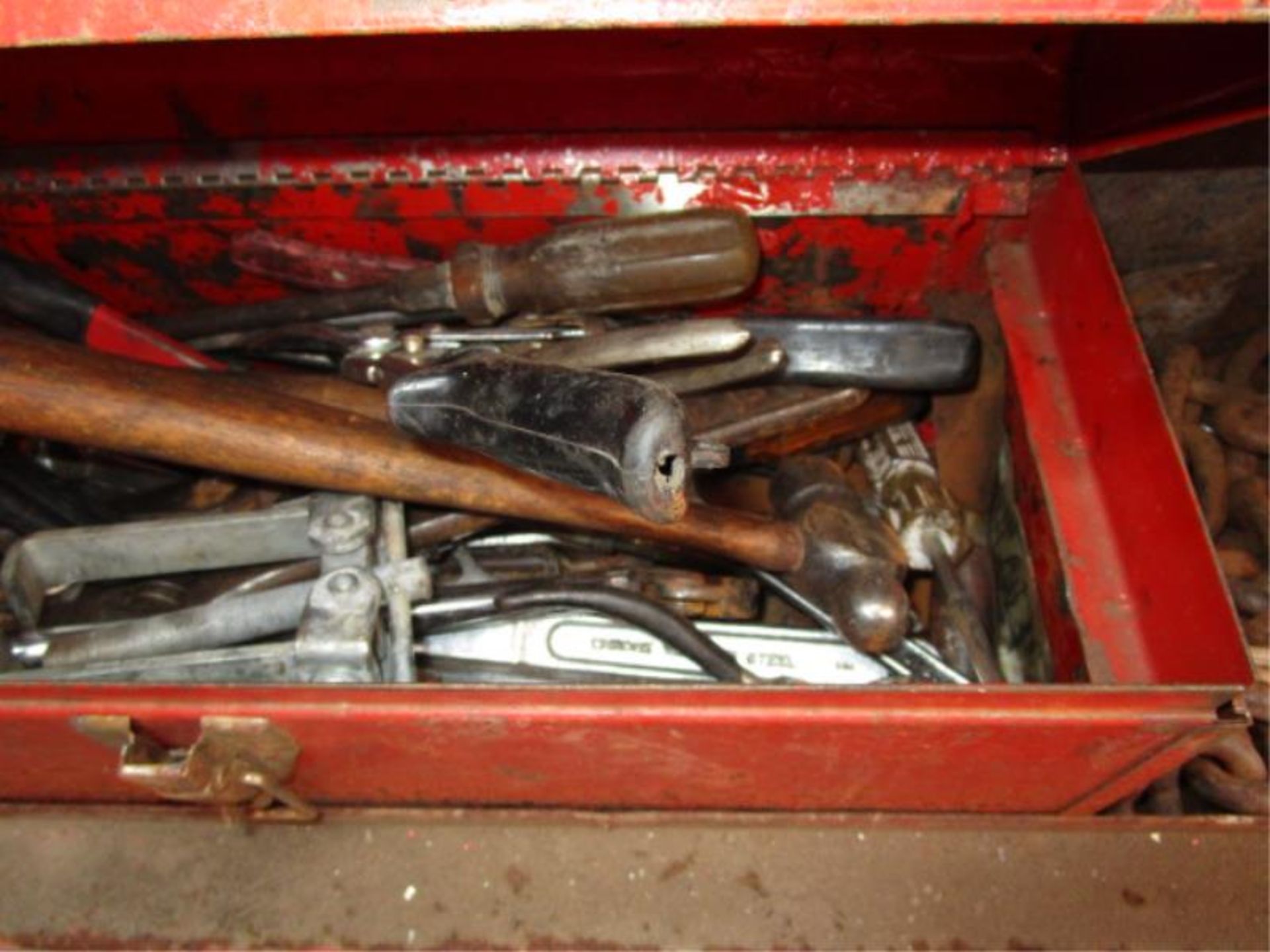 Bottom Shelf Lot - Small Tool Box w/ Tools, Pump Jack, 4 Way, Chain, Hard Hats - Image 3 of 5