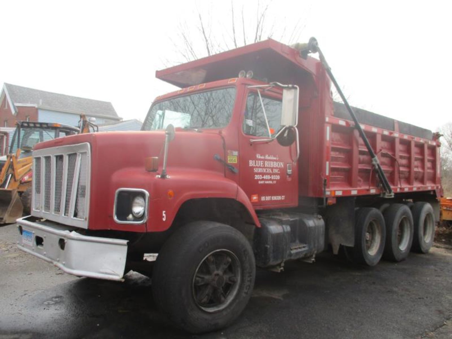 International S2600 Triaxle Dump Truck, Eaton Fuller Manual Transmission, 328,466 Miles (