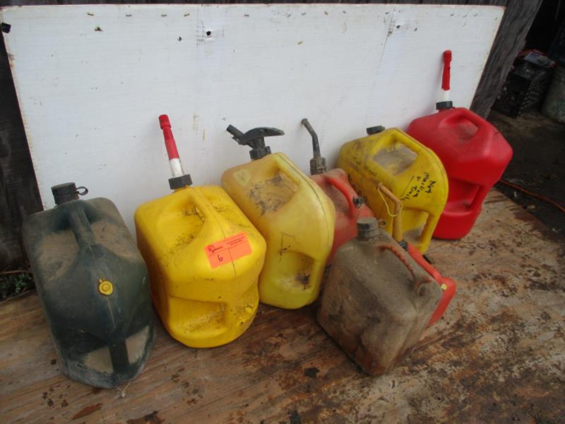 Approx. 8 Gas / Diesel Cans - Image 2 of 2