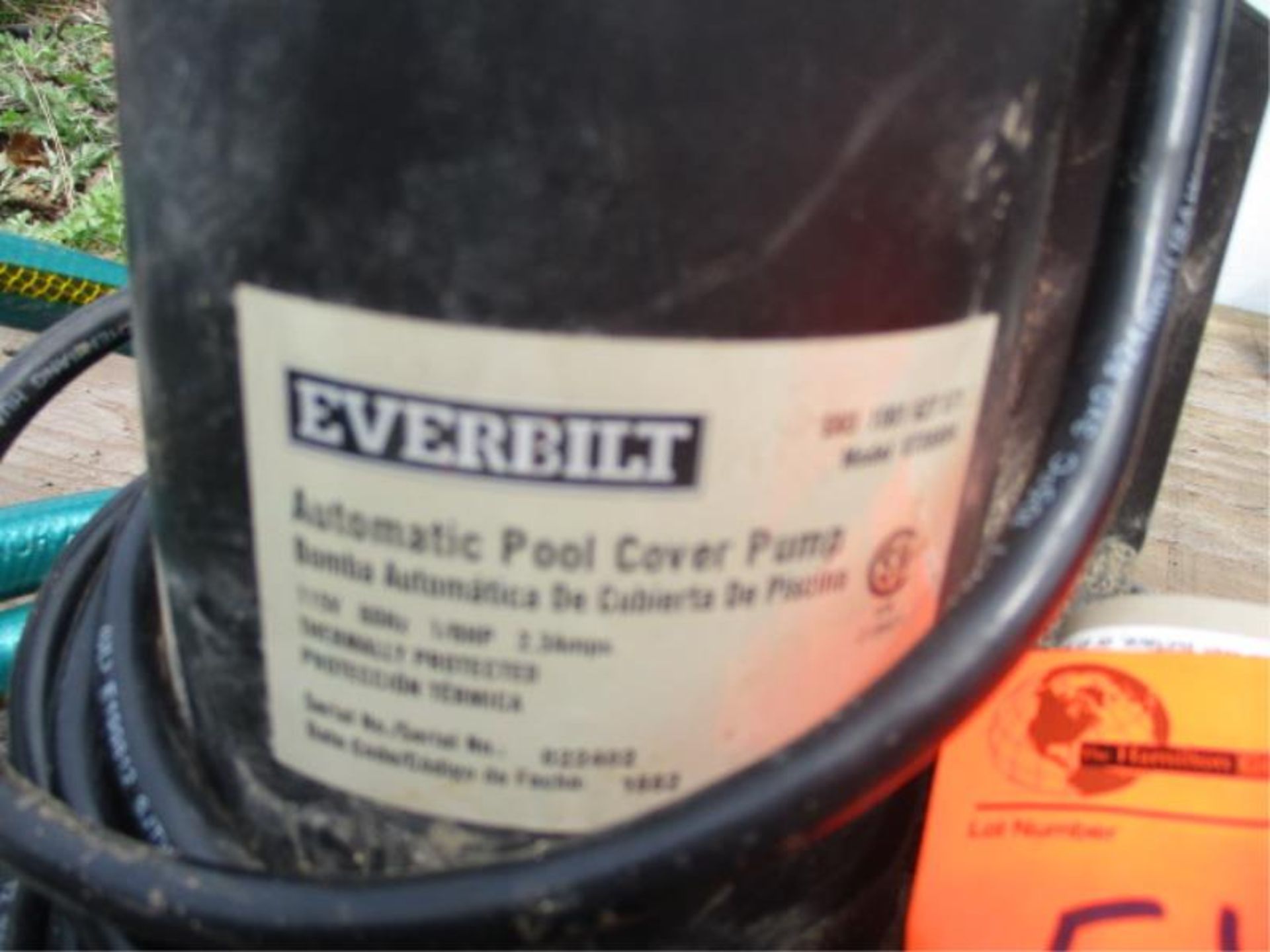 Everbilt Automaitc Pool Cover Pump - Image 3 of 3