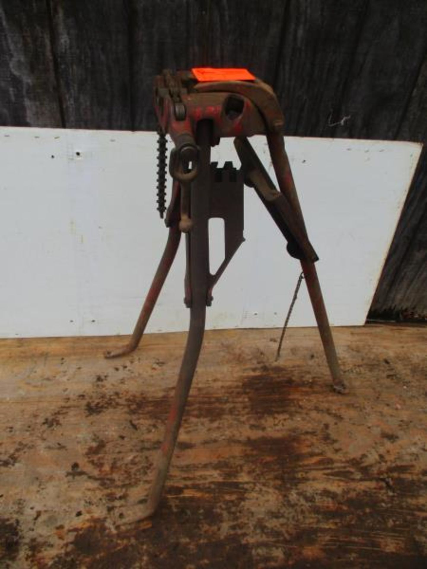 Reed Pipe Threading Stand