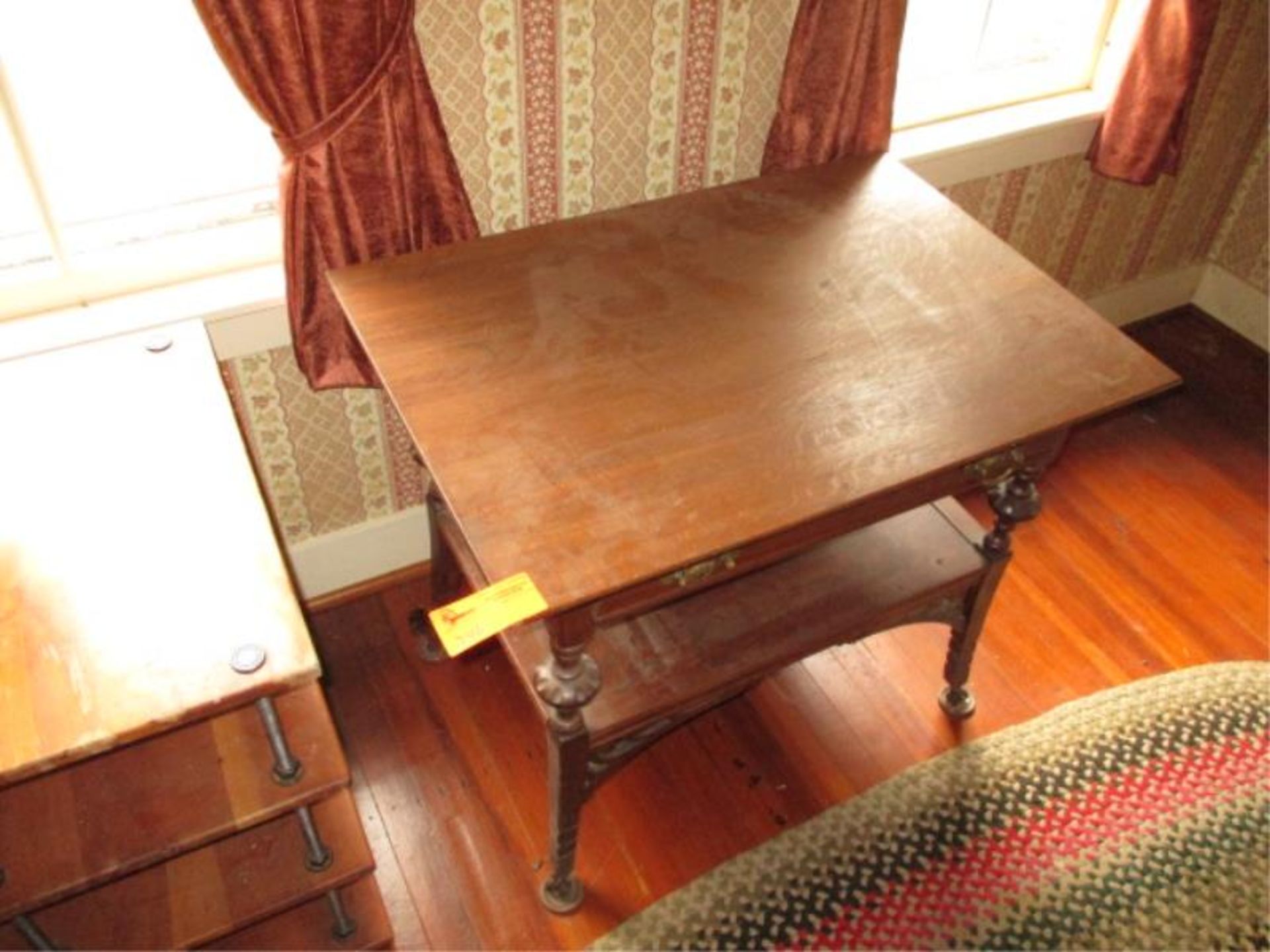 Victorian table, one drawer, oak, with lower shelf - Image 2 of 3