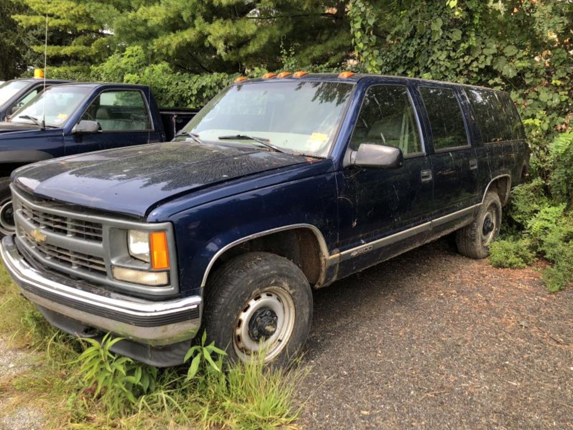 1997 Chevrolet 1500 Suburban, VIN# 3GNFK16R1NG137605, Blue, 122375 Miles, Rough - Rotted