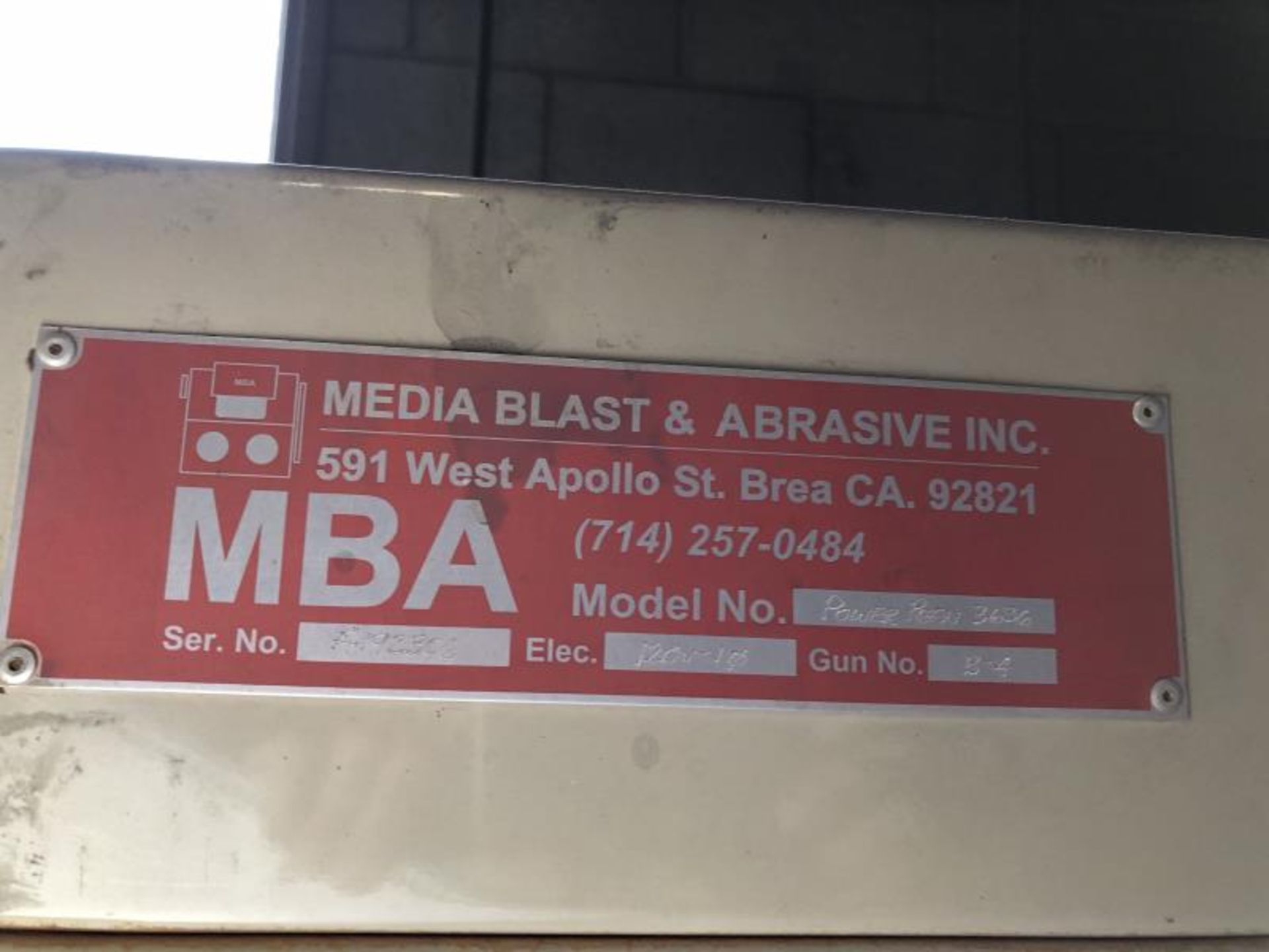MBA Media Blast & Abrasive Cabinet, M: POWER PEEN 3636, SN: 4192306 - Image 3 of 4