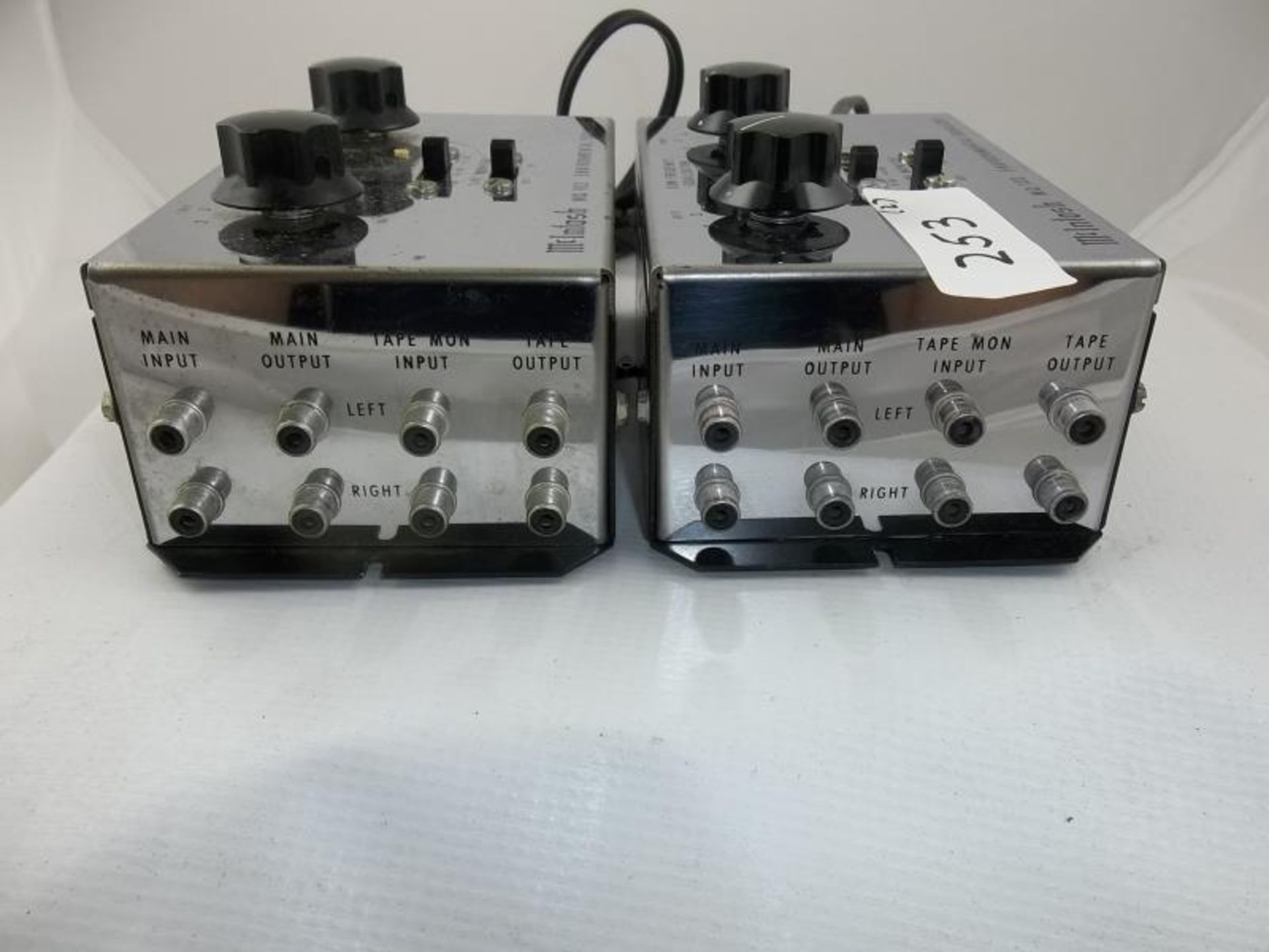 2 McIntosh MQ 102 Environmental Equalizers, s# 5W235 and s# 7WL22, not tested - Image 2 of 3