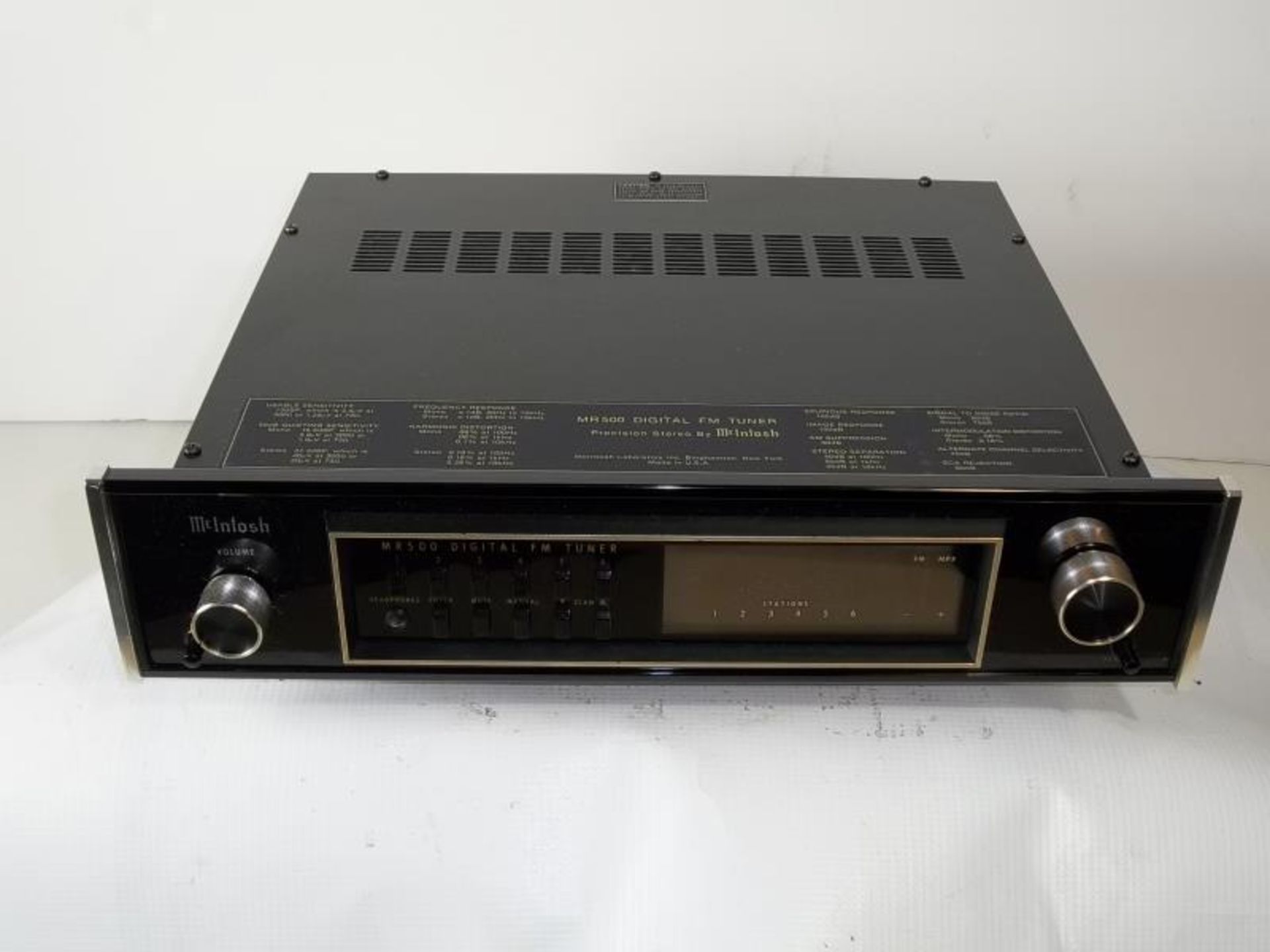 McIntosh MR-500 Digital FM Tuner, no case, in McIntosh cardboard box, s#DF1587 - tested - powers up - Image 2 of 9