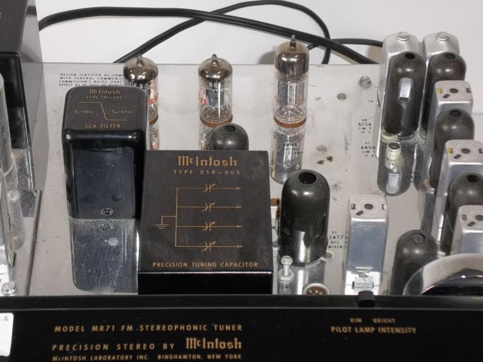 McIntosh MR-71 Stereo FM Tuner, missing knobs and face plates, no case, s # 60B59, tested - powers - Image 4 of 8