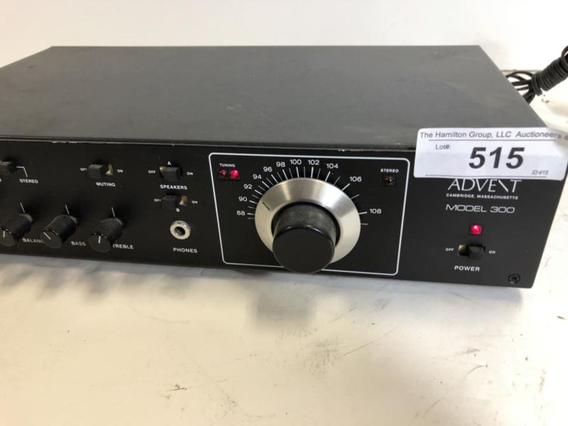 Advent Model 300 stereo tuner, tested - powers up - Image 2 of 5