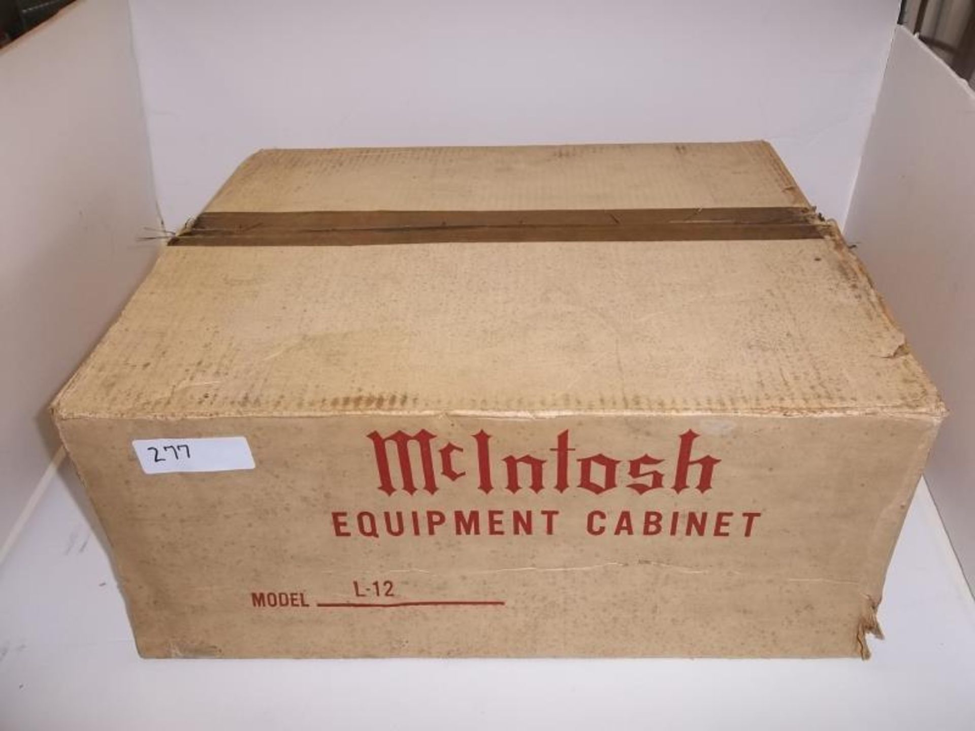 McIntosh Equipment Cabinet, wooden, model L-12, one inside bracket, slant legs, in McIntosh box - Image 5 of 5