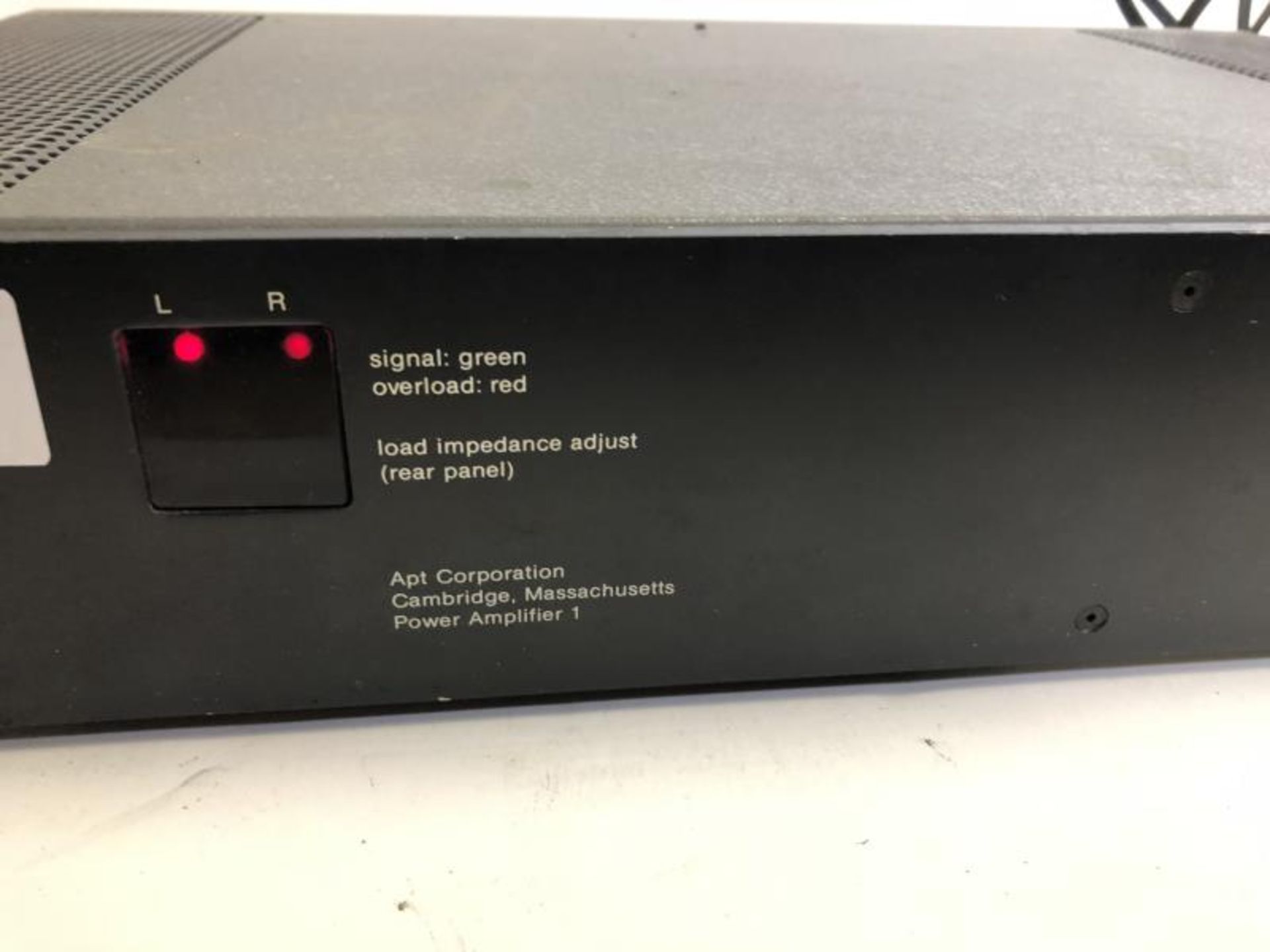 Apt Corp Power Amp 1, tested - powers up - Image 2 of 4