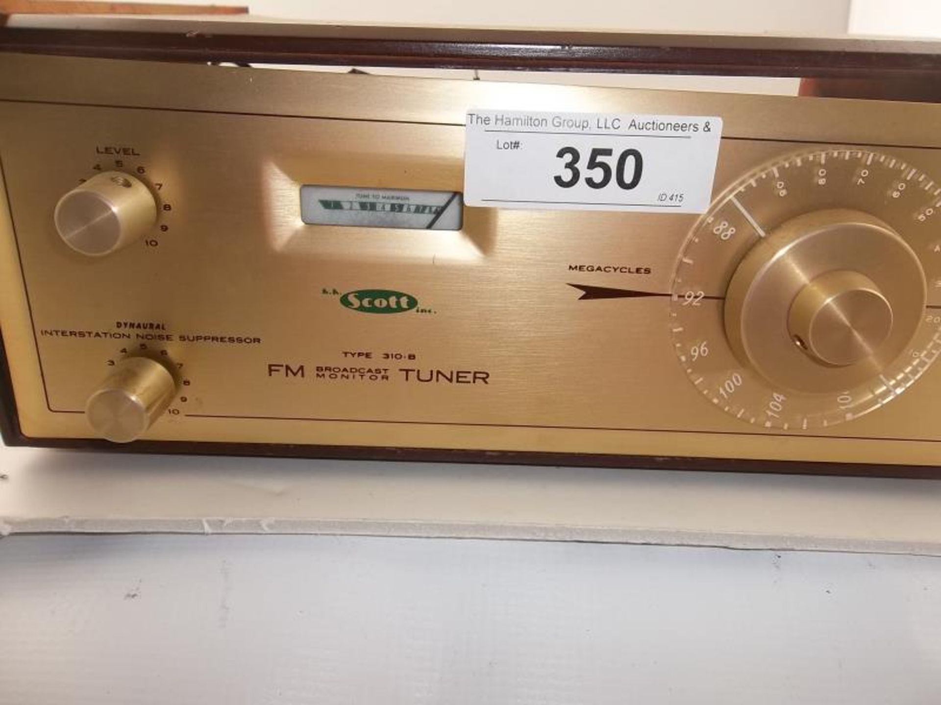 Scott FM Tuner type 310-B, s#26641, wood case broken and scratched, not tested
