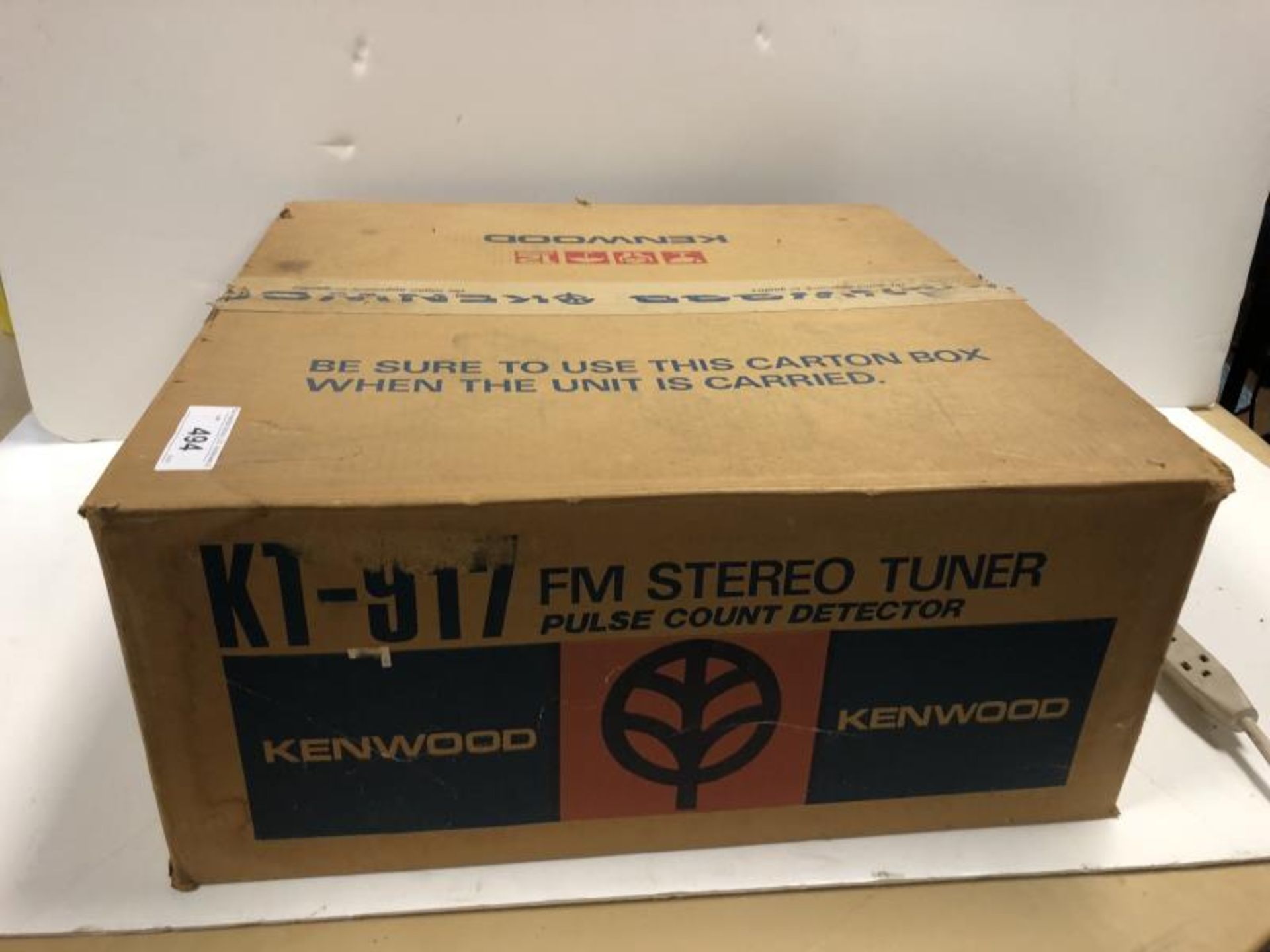 Kenwood KT-917 FM stereo tuner, in orig box, w/instruction manual