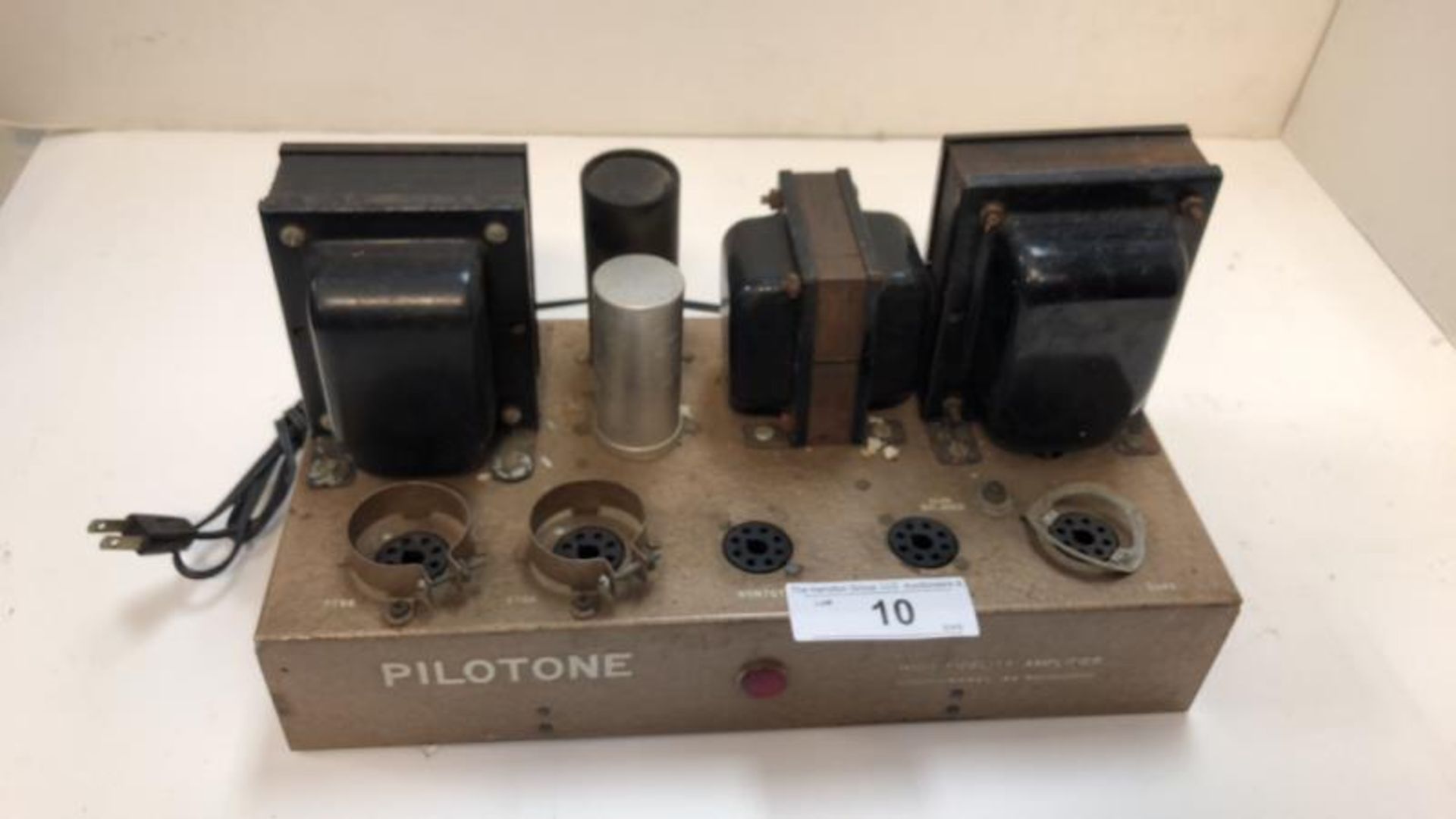 Pilotone high fidelity amp, model AA-901, no tubes