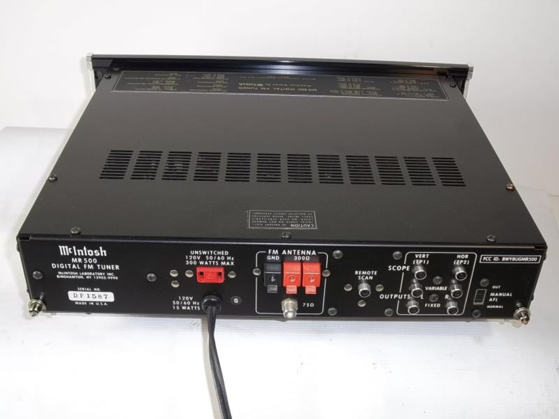 McIntosh MR-500 Digital FM Tuner, no case, in McIntosh cardboard box, s#DF1587 - tested - powers up - Image 7 of 9