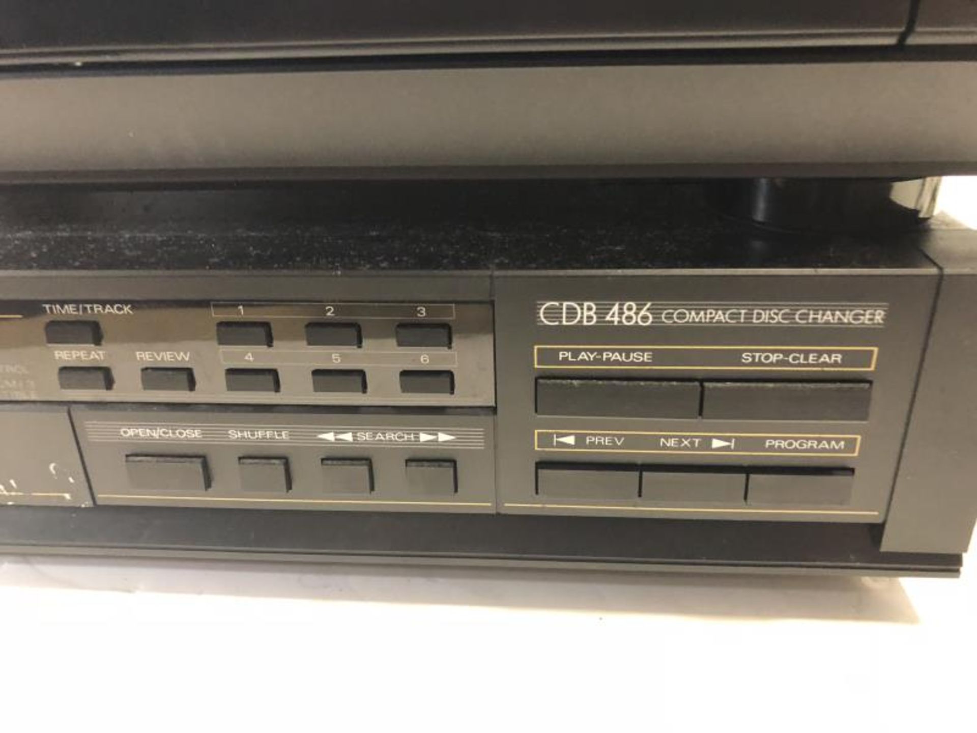 2 Magnavox Compact Disc Changers, CDC748 and CDB486, tested - powers up - Image 3 of 6