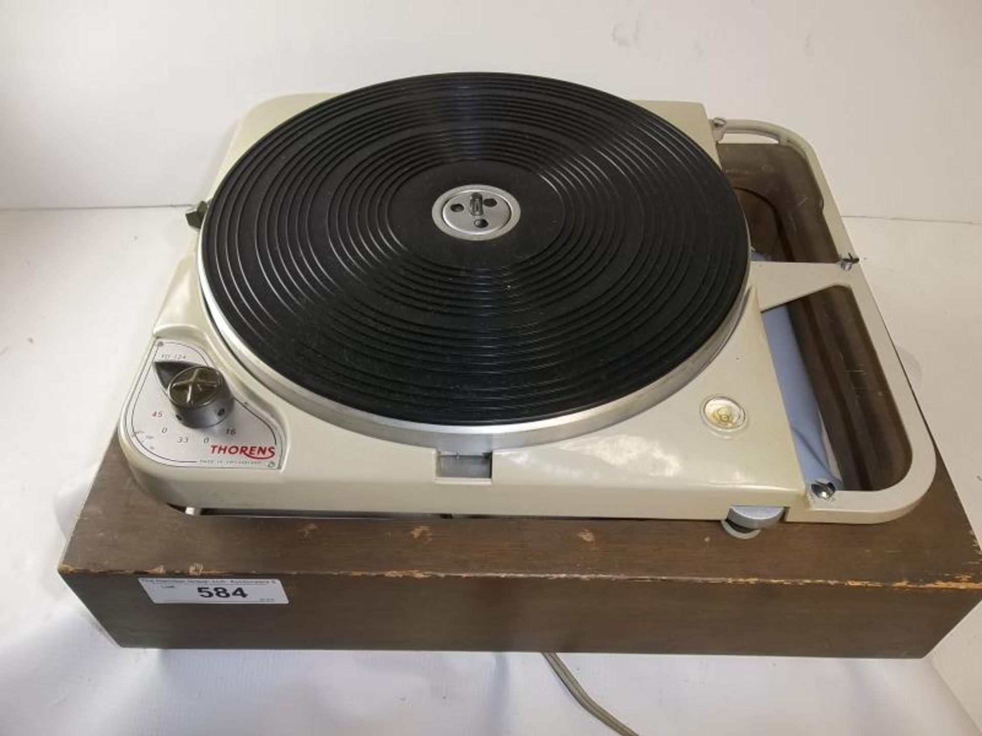 Thorens TD-124 turn table, #40946, made in Switzerland, 16, 33, 45, 78, no arm board or arm, base is