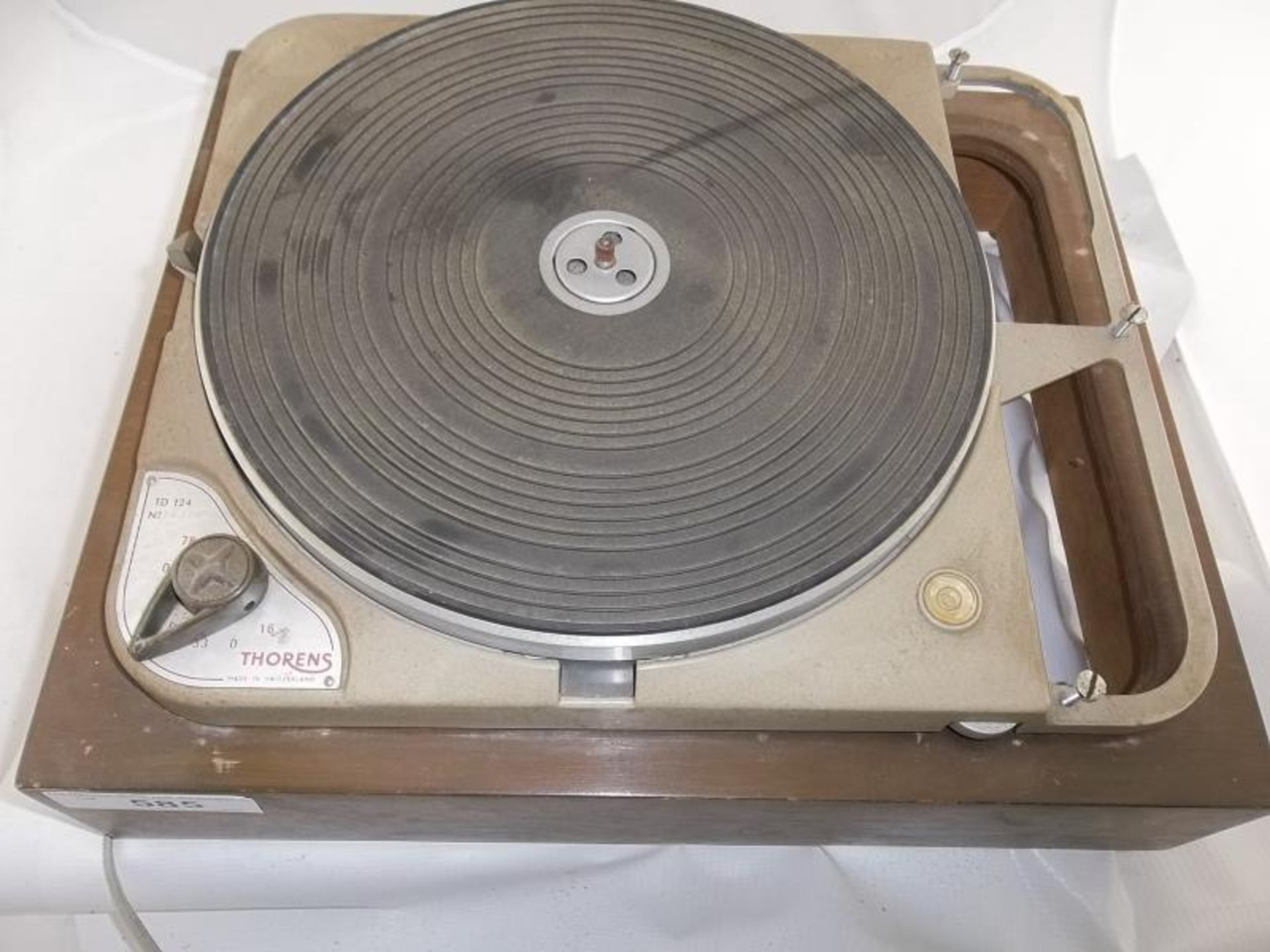 Thorens TD 124 turntable, #38070, made in Switzerland, no arm board or arm, 16, 33, 45, 78