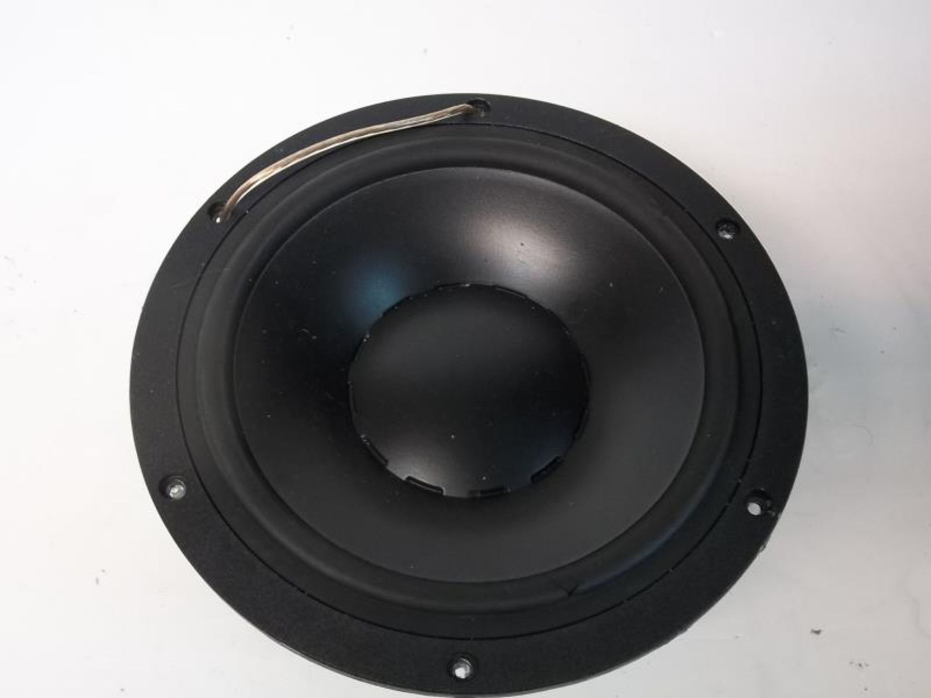 Pr of Dynaudio speakers, made in Denmark, 6" 20W75, no 85720, cones are dirty - Image 2 of 5