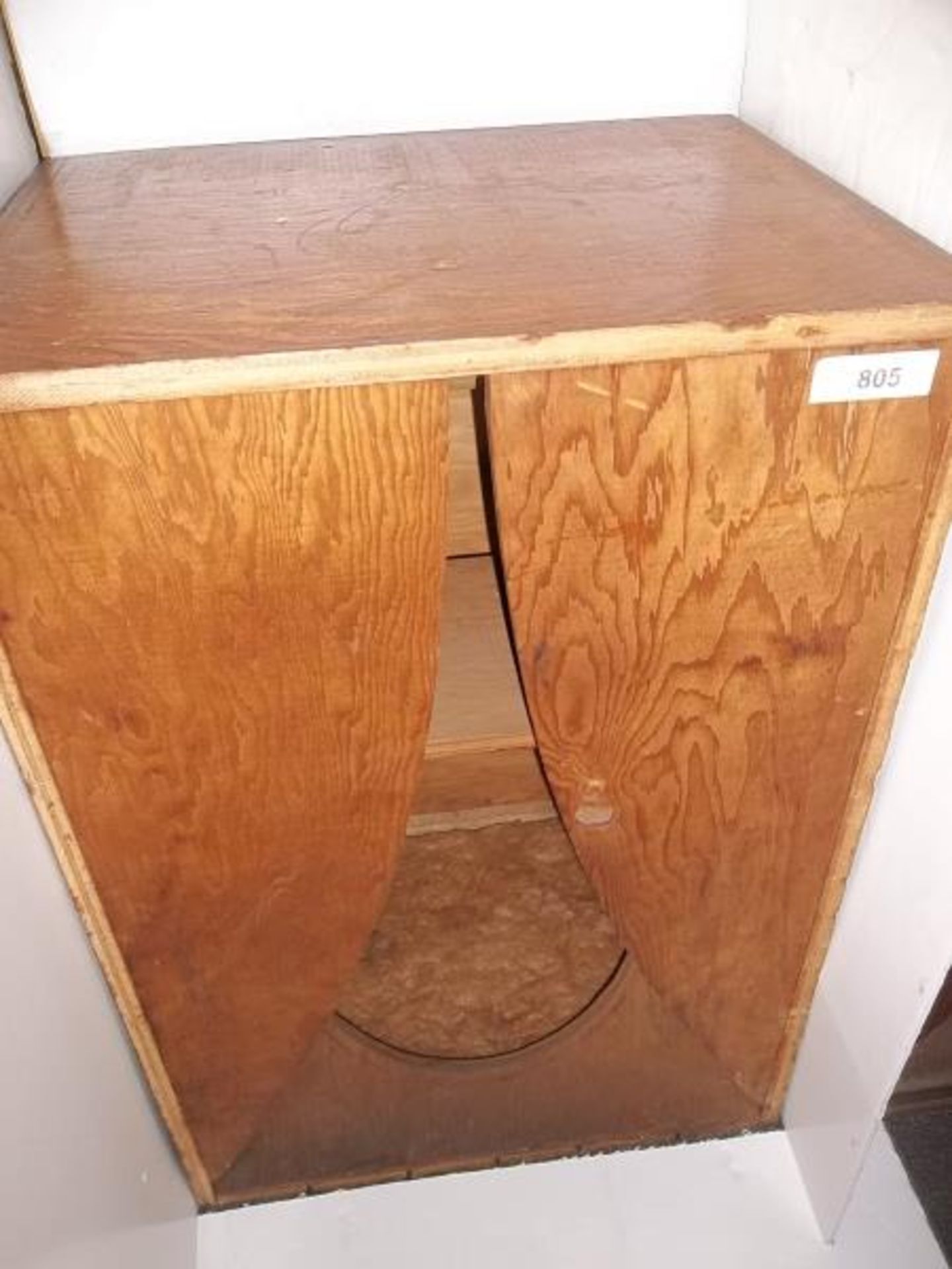 Plywood Speaker Cabinet, no screen, 18" x 22" x 33"h