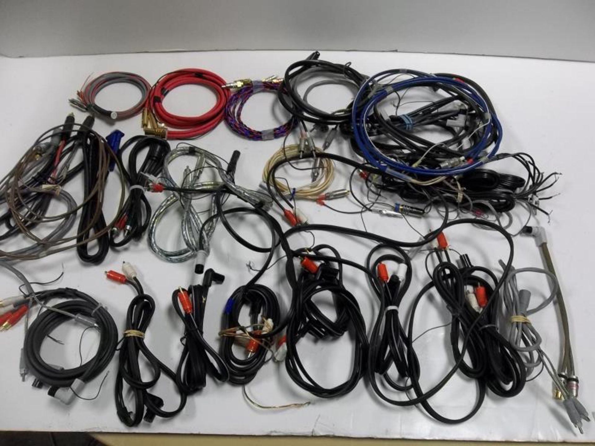 Lot - turntable cables and others