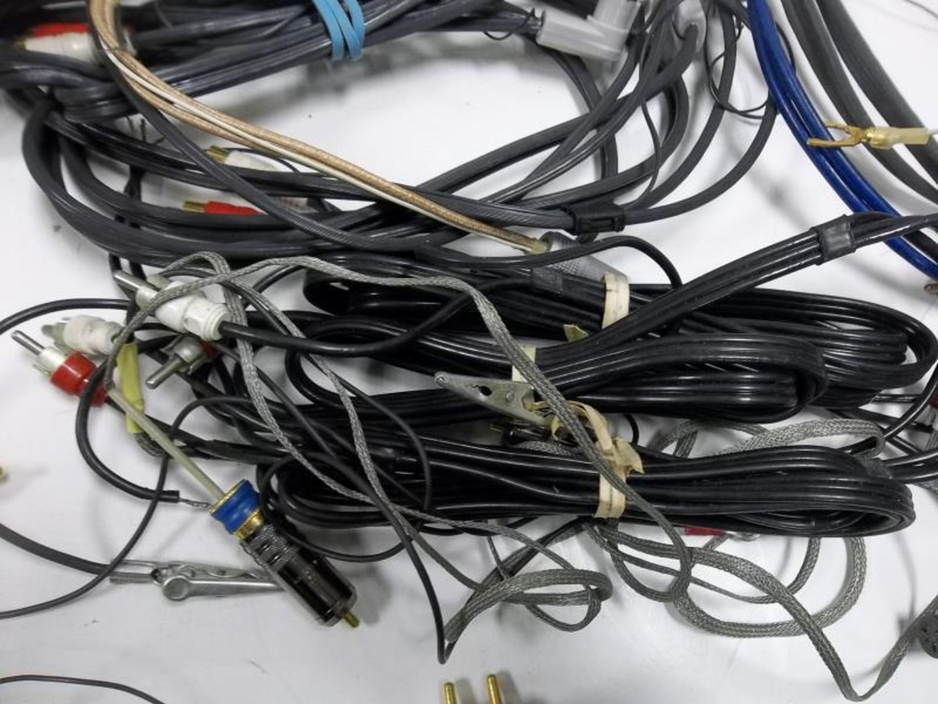 Lot - turntable cables and others - Image 4 of 6