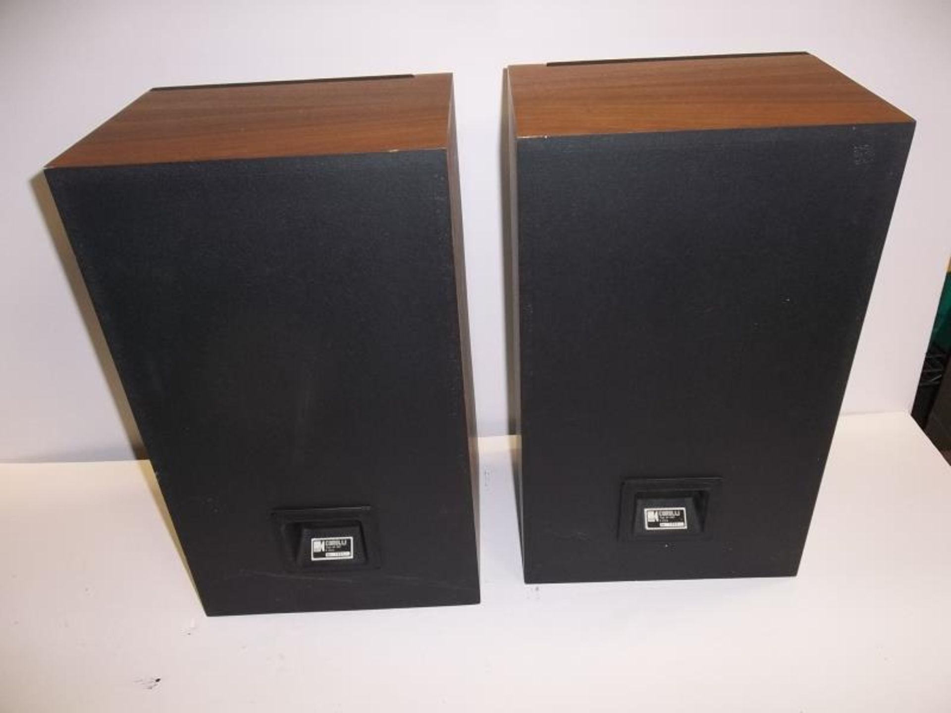 2 KEF Speakers, model 1681, 1682, scatttered scratches - Image 3 of 3