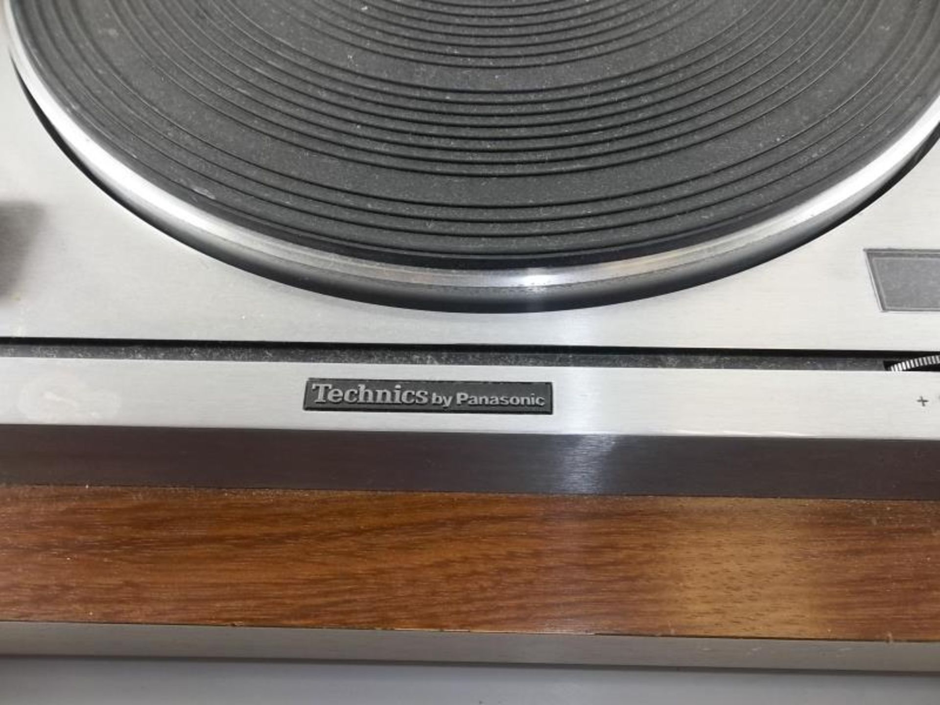 Technics by Panasonic turntable, 33, 45, with plastic dust cover, no arm, Model # SH10B1, s# 001079 - Image 3 of 6