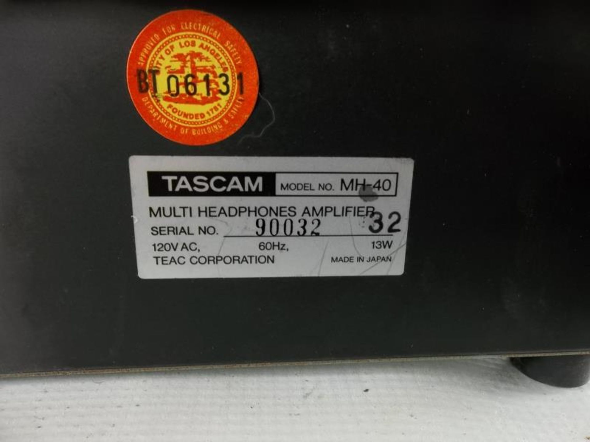 Tascam MH-40 Multi Headphone Amp, s#90032, rack mountable, tested - powers up - Image 3 of 4