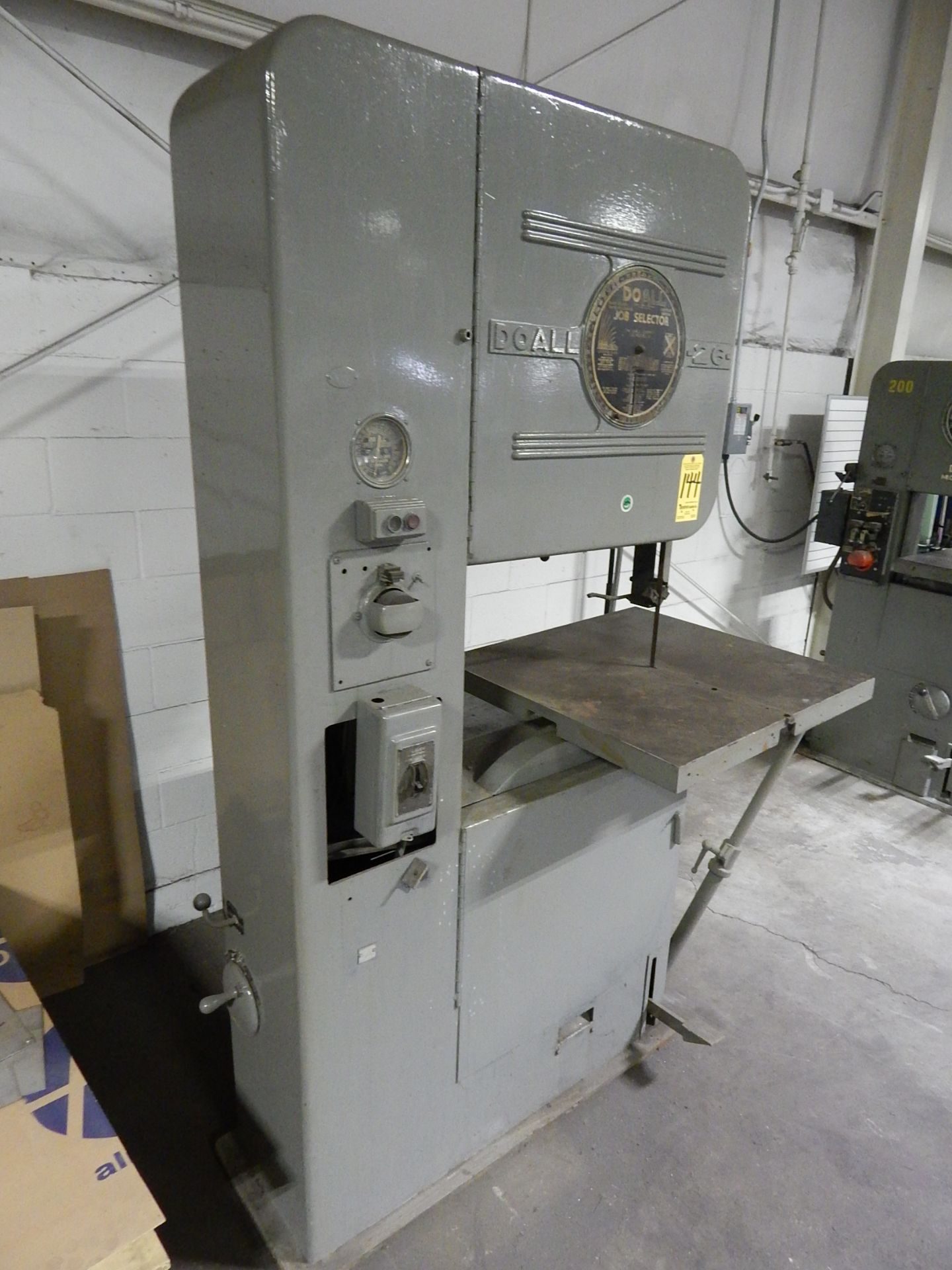 Do-All Model V-26 Vertical Band Saw, s/n 26522770, 26 Inch Capacity - Image 3 of 9