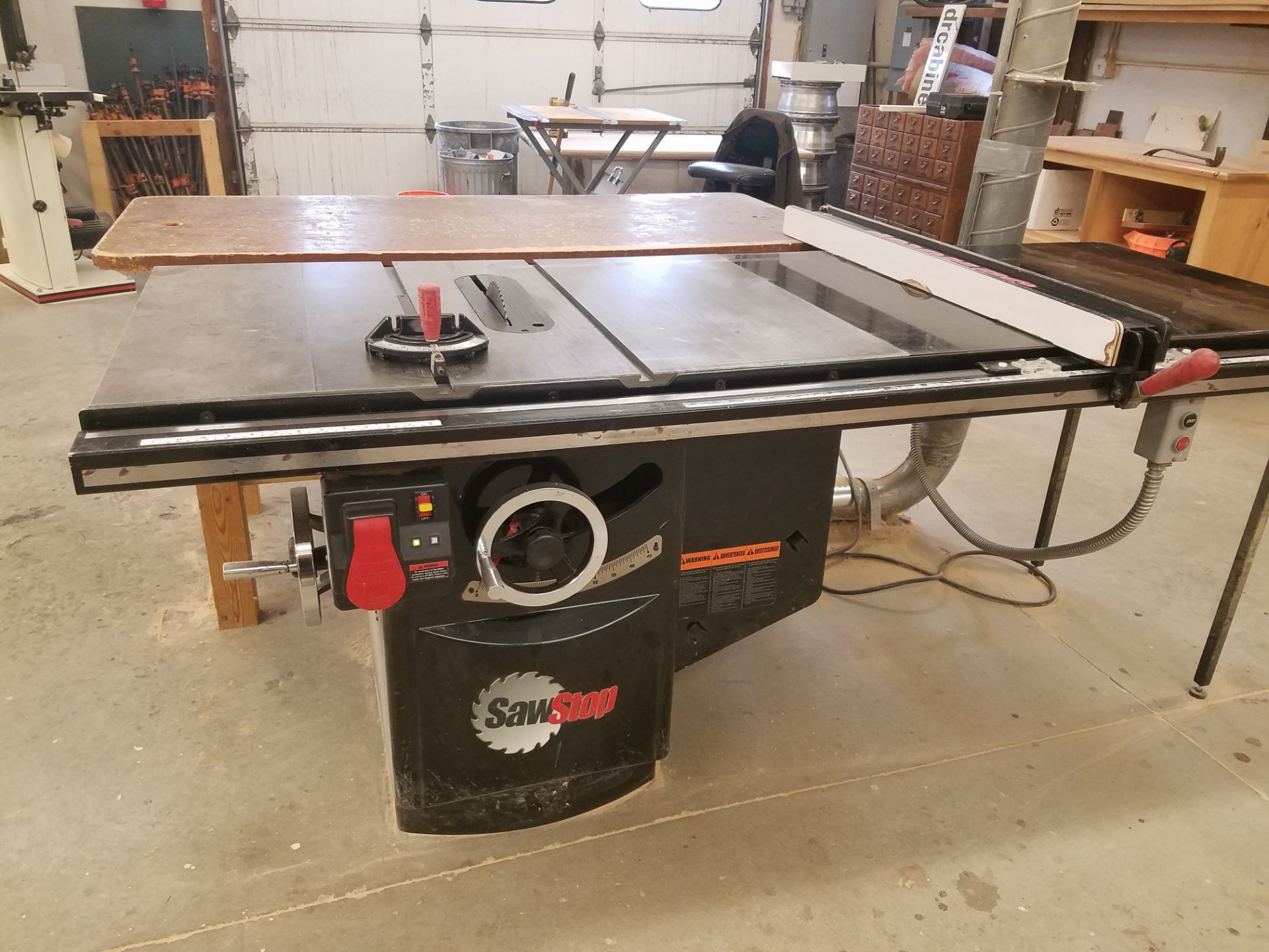 Saw Stop 10 Inch Professional Cabinet Saw, s/n 16242866, Loading Fee $100.00