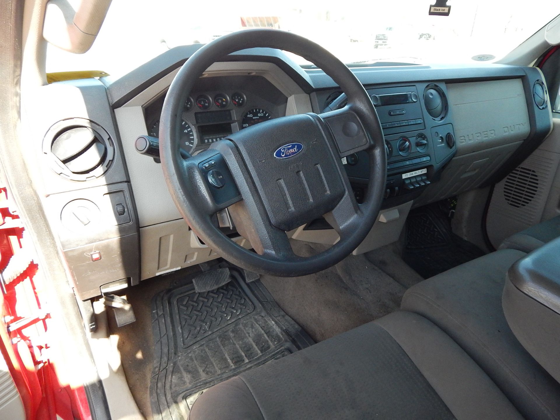 2009 Ford F550 XLT Super Duty Dually Service Truck, VIN: 1FDAX56R99EA23436, V-8 Power Stroke - Image 37 of 48