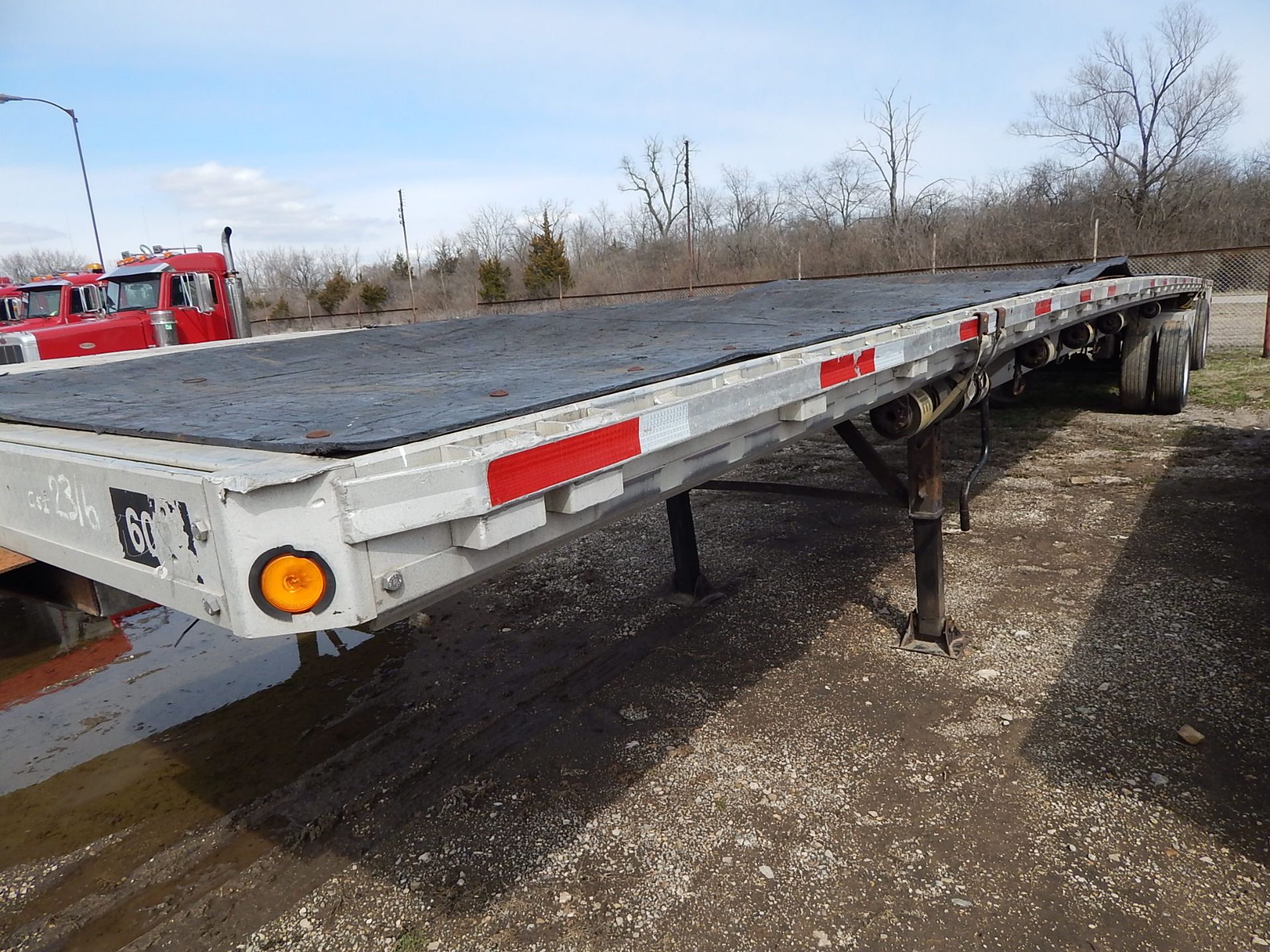 1996 Reitnouer Flat Bed Aluminum Semi Trailer, VIN 1RNF48A2XTR002316, 48 Ft., Tandem Spread Axle, - Image 2 of 15