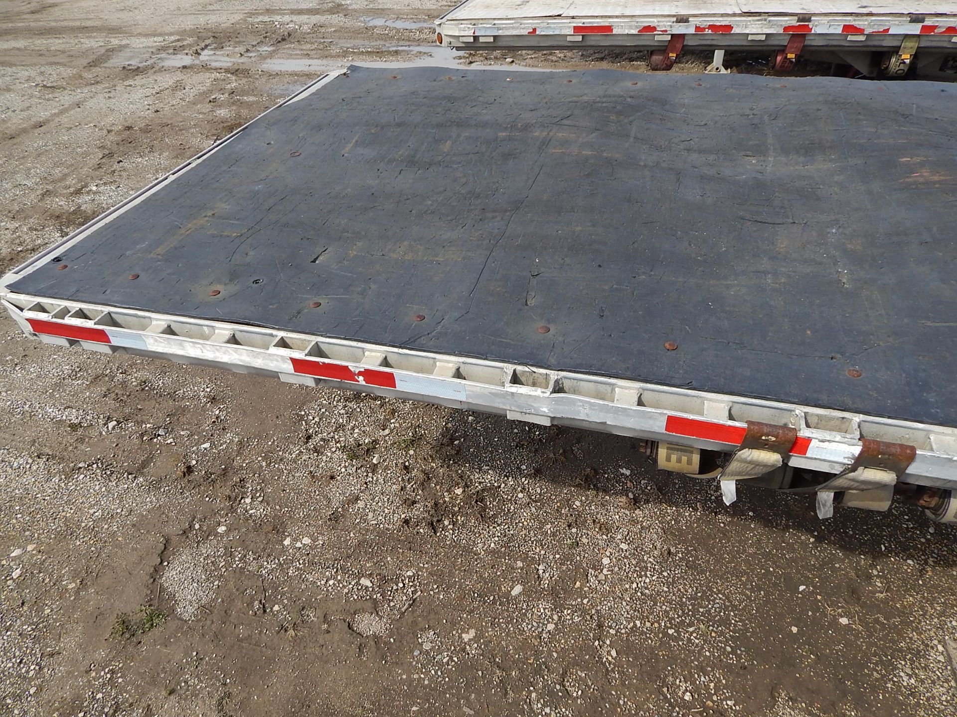 1996 Reitnouer Flat Bed Aluminum Semi Trailer, VIN 1RNF48A2XTR002316, 48 Ft., Tandem Spread Axle, - Image 3 of 15