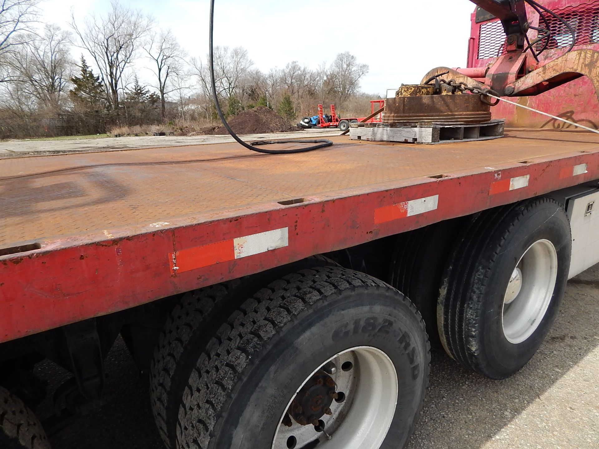 2002 Sterling LT9500 Series Tri-Axle Grapple Truck, VIN: 2FZHAZAS52AK10608, Caterpillar Model C12 - Image 38 of 56