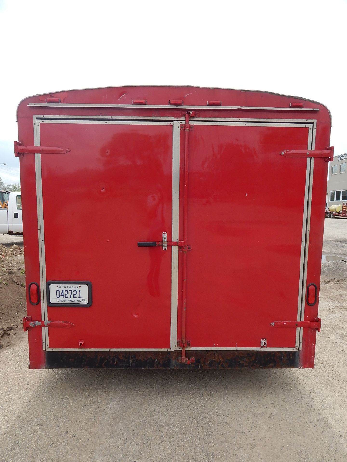 2001 Continental Tandem Axle Enclosed Cargo Trailer, VIN 4X4TSEV28IN018419, Double Doors in the - Image 5 of 21