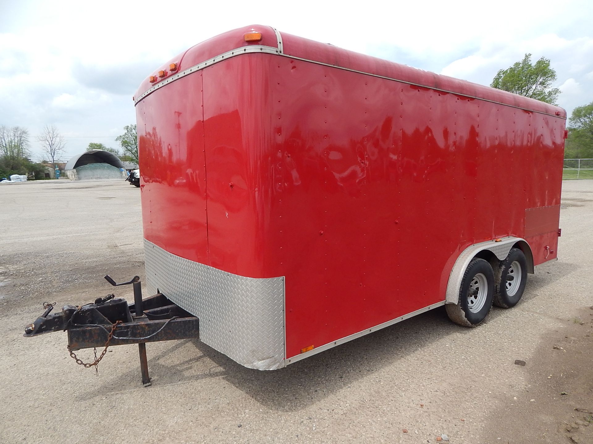 2001 Continental Tandem Axle Enclosed Cargo Trailer, VIN 4X4TSEV28IN018419, Double Doors in the