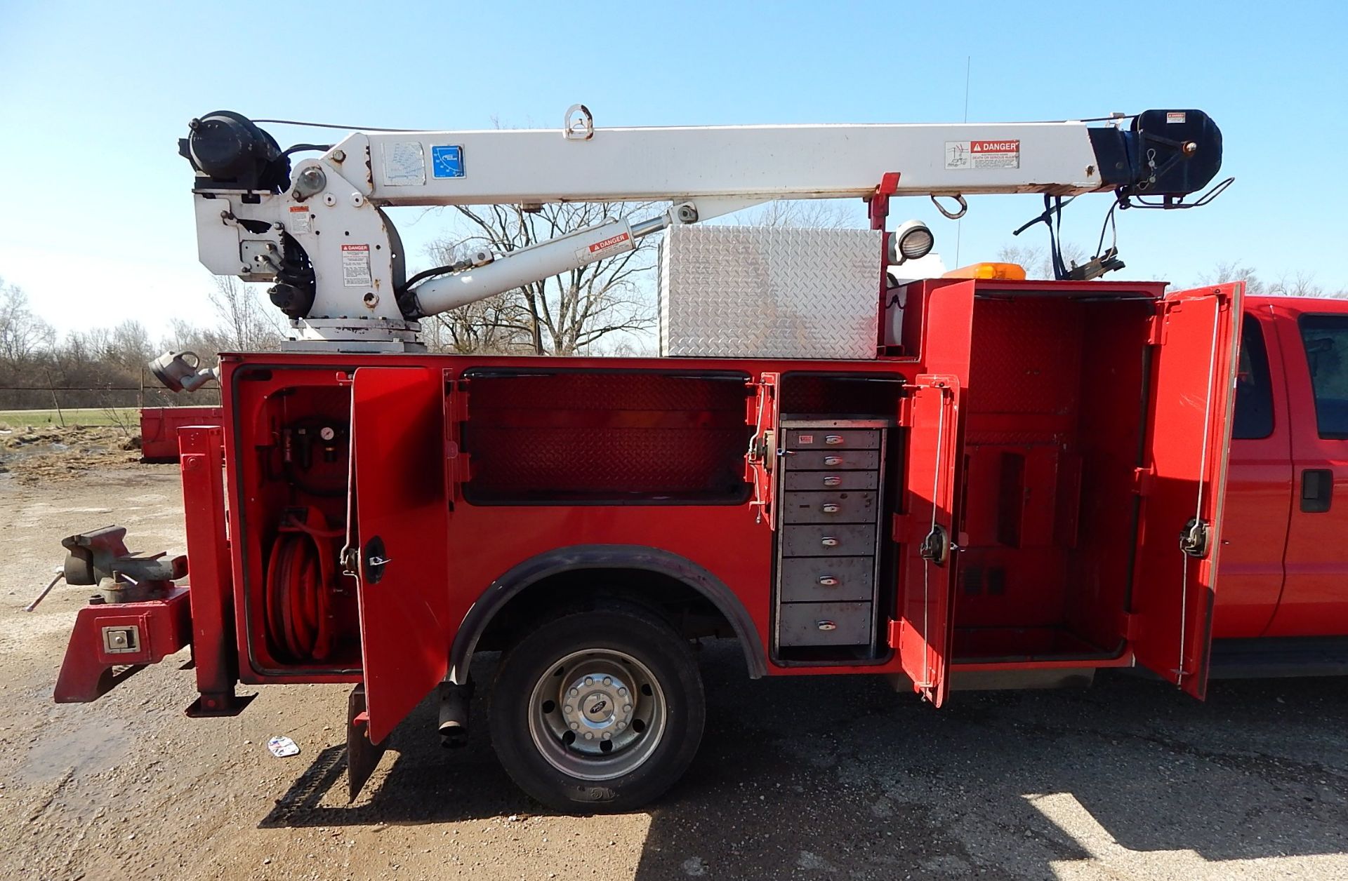 2009 Ford F550 XLT Super Duty Dually Service Truck, VIN: 1FDAX56R99EA23436, V-8 Power Stroke - Image 13 of 48