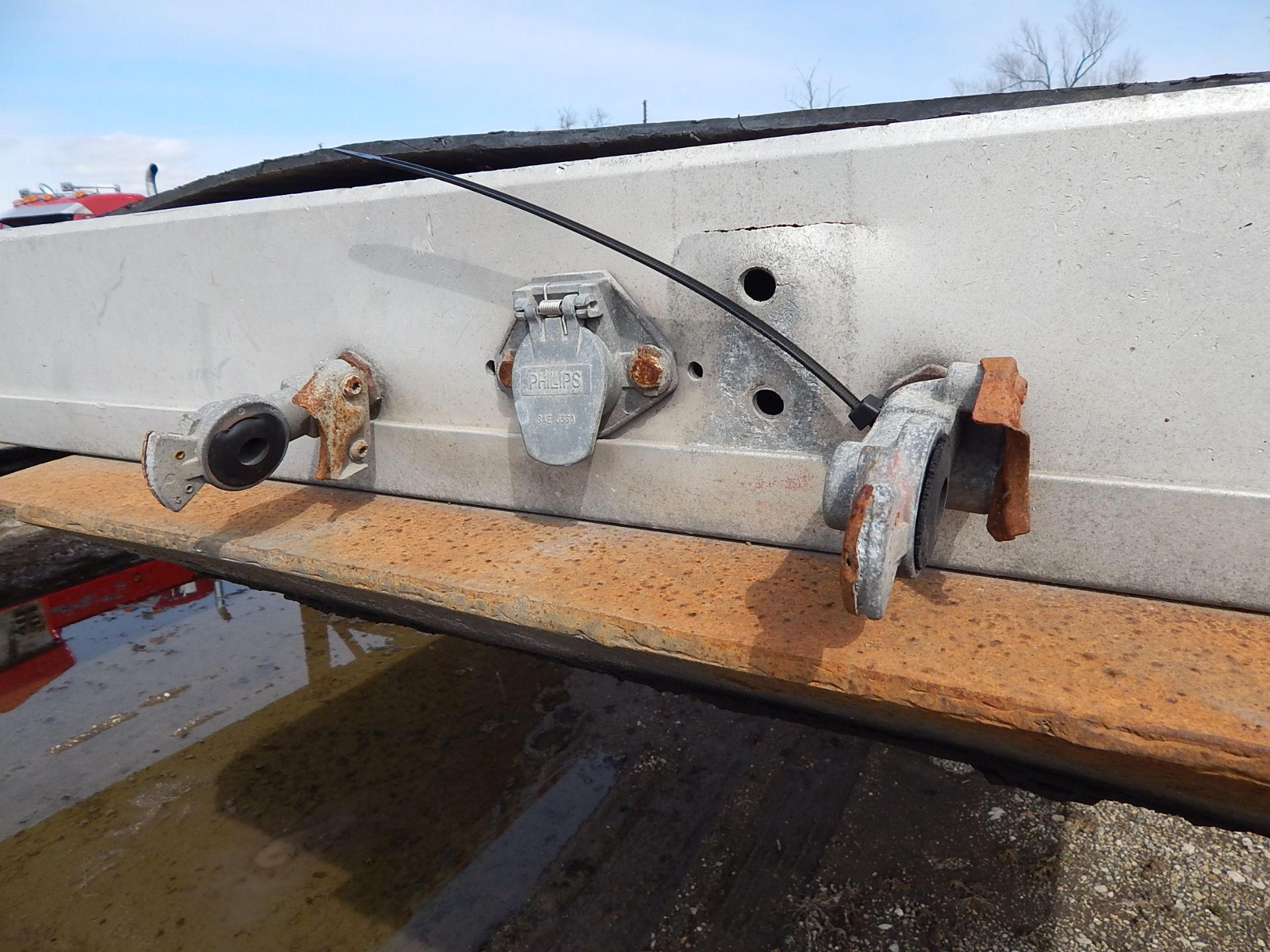 1996 Reitnouer Flat Bed Aluminum Semi Trailer, VIN 1RNF48A2XTR002316, 48 Ft., Tandem Spread Axle, - Image 14 of 15