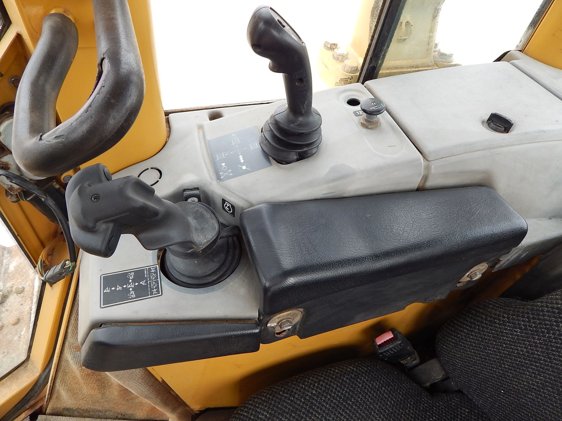 2005 Caterpillar Model D5NXL Dozer SN AGG01961, Enclosed Cab, 3126 BT Caterpillar Diesel Engine, 115 - Image 26 of 33