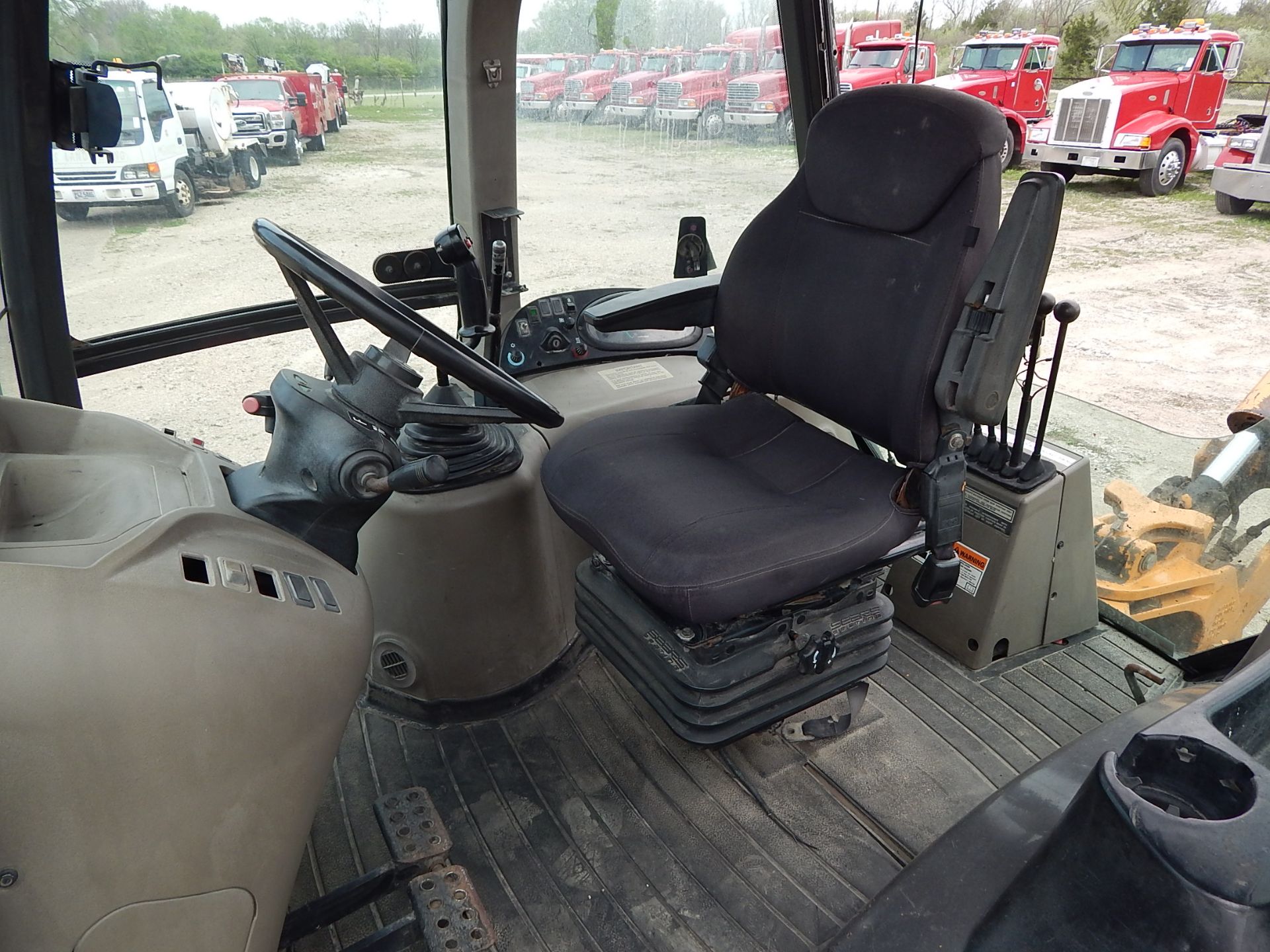 2006 Case Model 580 Super M Series 2 Backhoe, SN N6C411455, Enclosed Cab (Right SIde Door) Window - Image 26 of 36