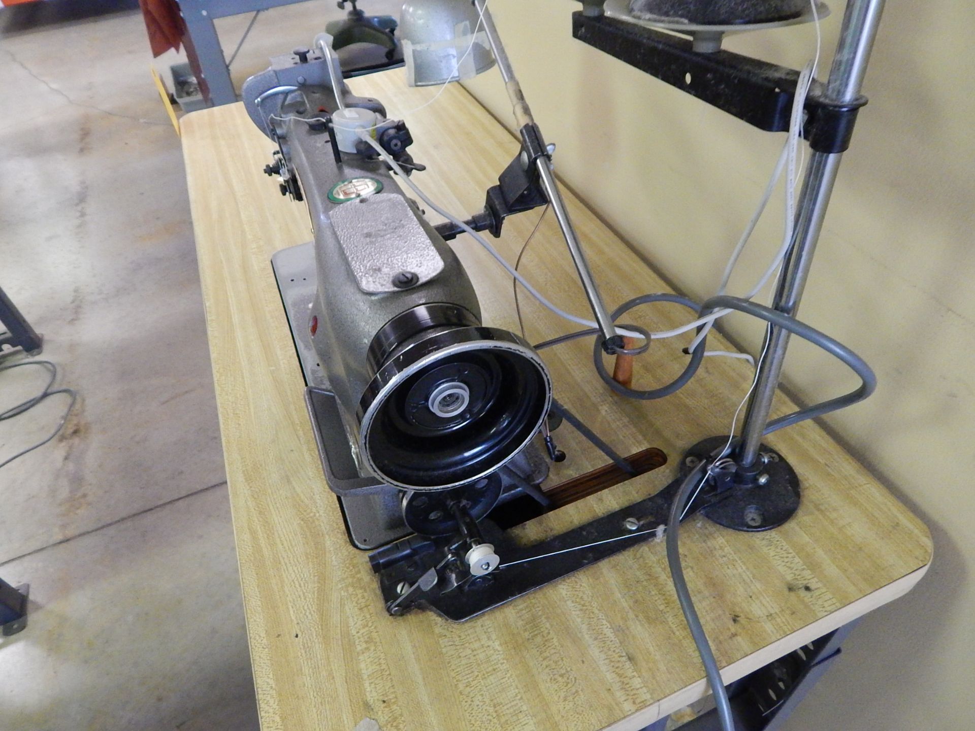 Consew Model 226R-2 Sewing Machine - Image 4 of 6