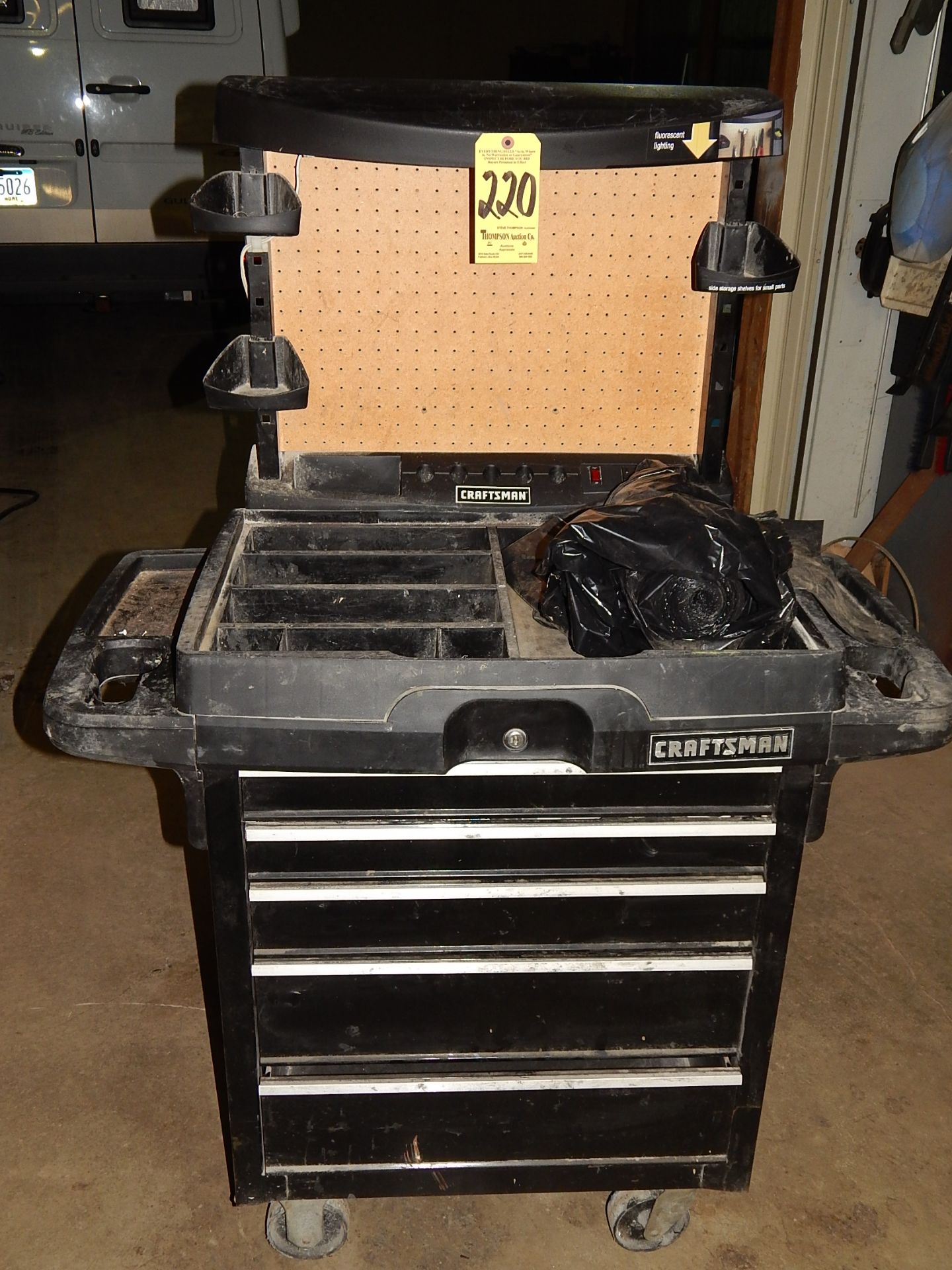 Craftsman Roll Around Tool Chest w/Pegboard