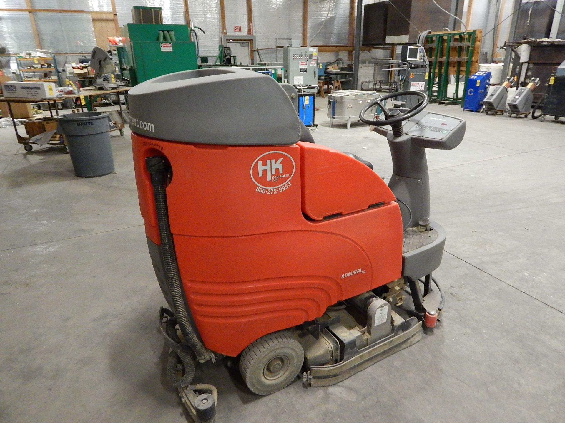Power Boss Admiral 30 Ride On Electric Floor Scrubber, 30" Width, Charger, 181 Hours - Image 4 of 6