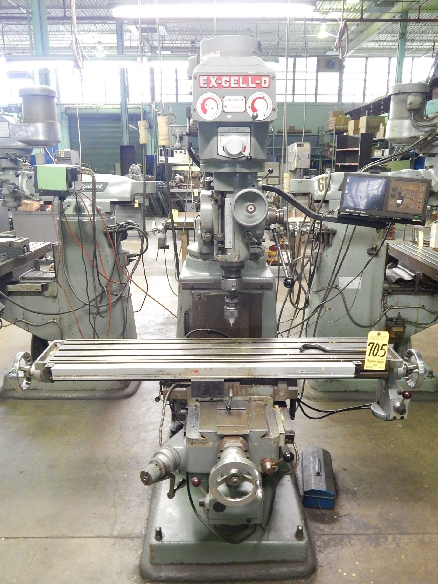 Ex-Cell-O Model 602 Vertical Mill, s/n 6029538, Mitutoyo D.R.O., Servo Power Table Feed - Image 3 of 8