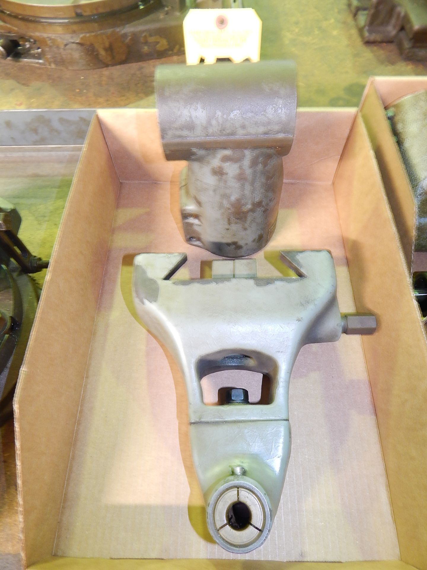 Bridgeport Right Angle Milling Head with Outboard Support and Arbor