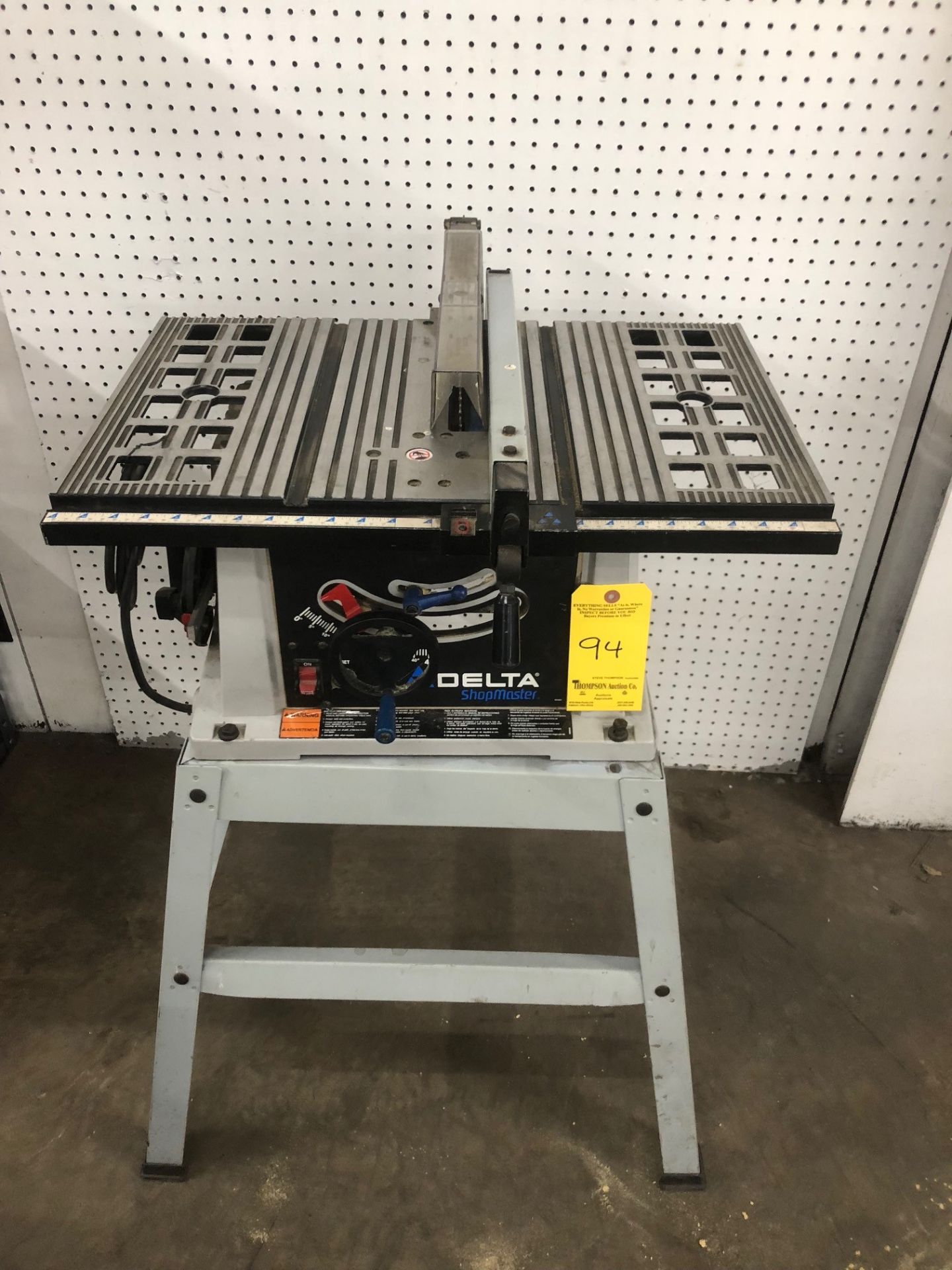 Delta Model TS200IS Table Saw, 10 Inch, 110/1/60 AC Electric