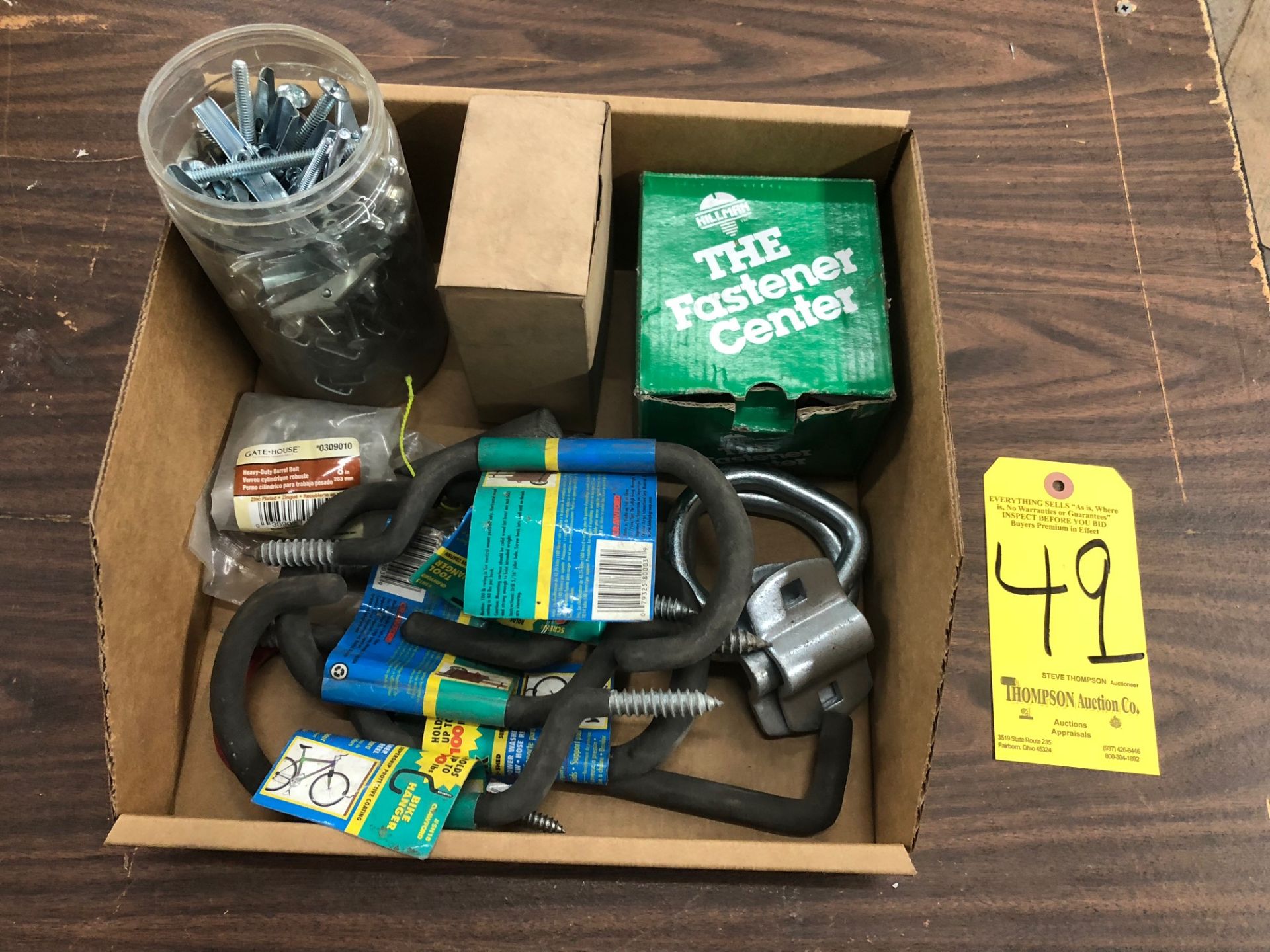 Lot, Miscellaneous Screws and Hardware