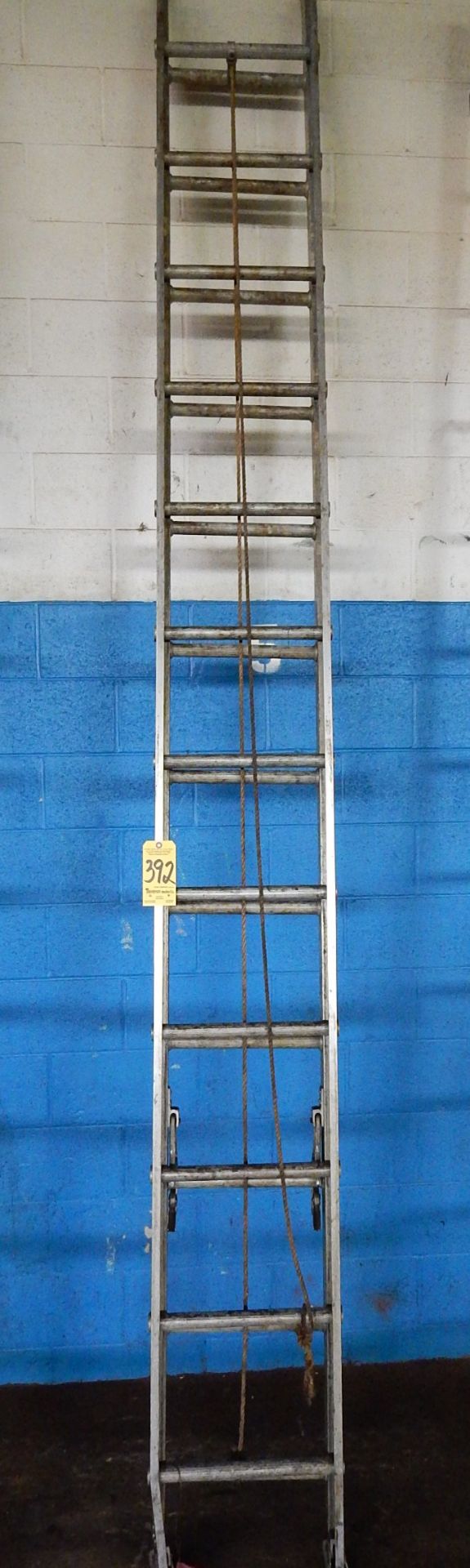 Aluminum Extension Ladder, 24 Ft.