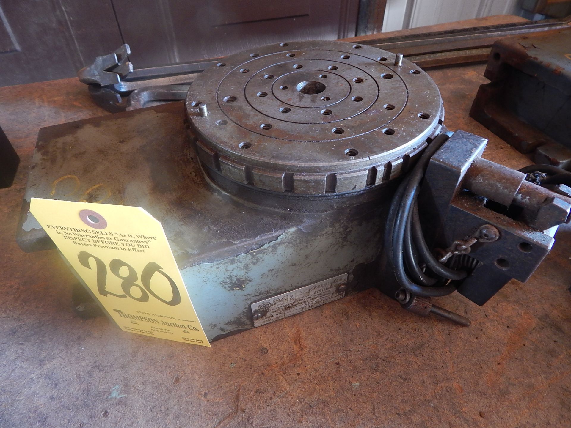 M and M Model 307 VI Rotary Table, 7" Table