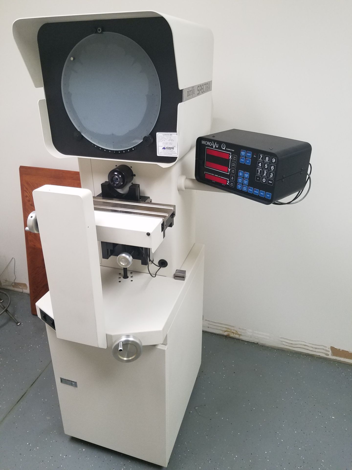 Micro Vu Model Spectra Optical Comparator, s/n 6978, 14 In., Microvu Q16 Processor/D.R.O., Surface